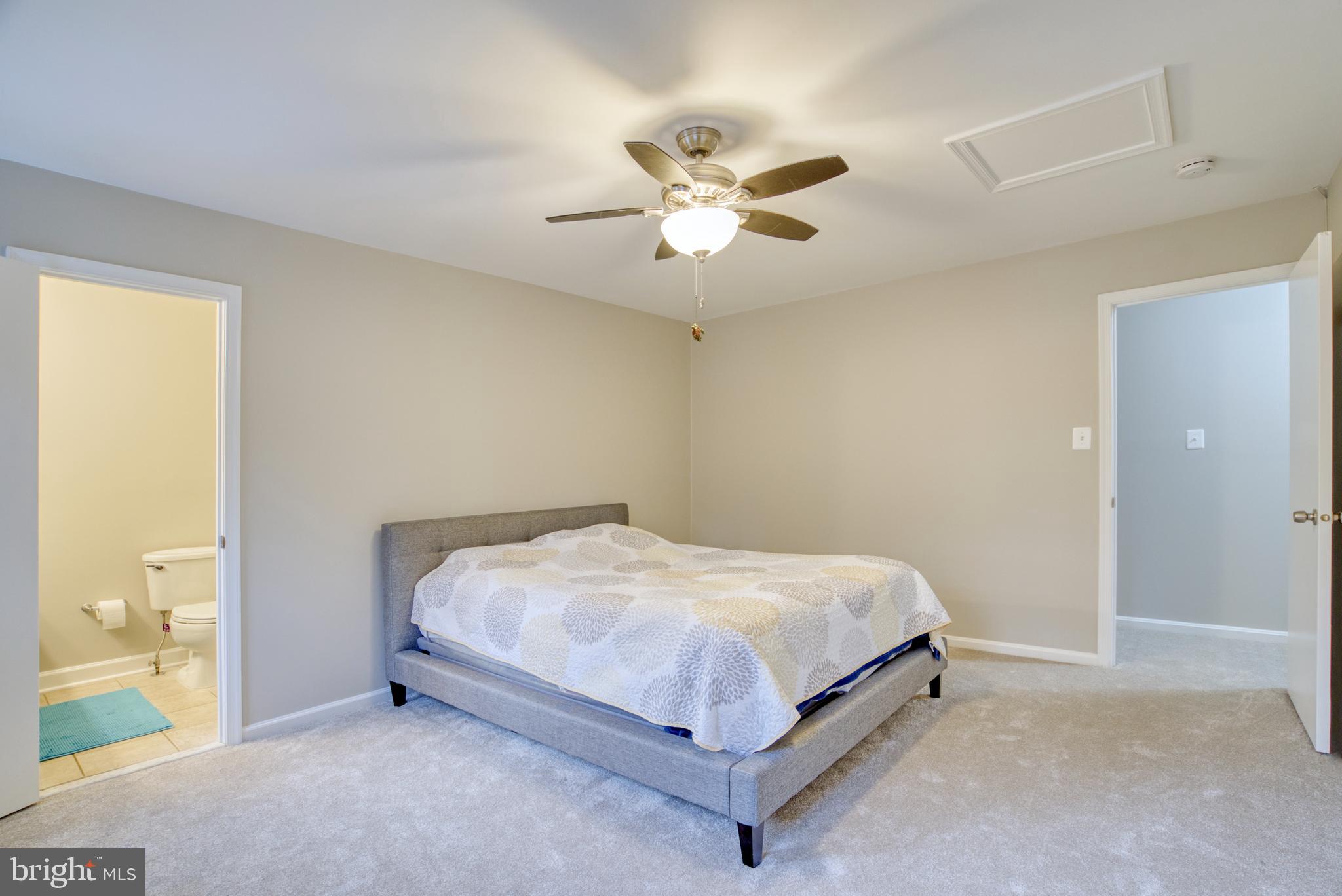 6856 Dina Leigh COURT