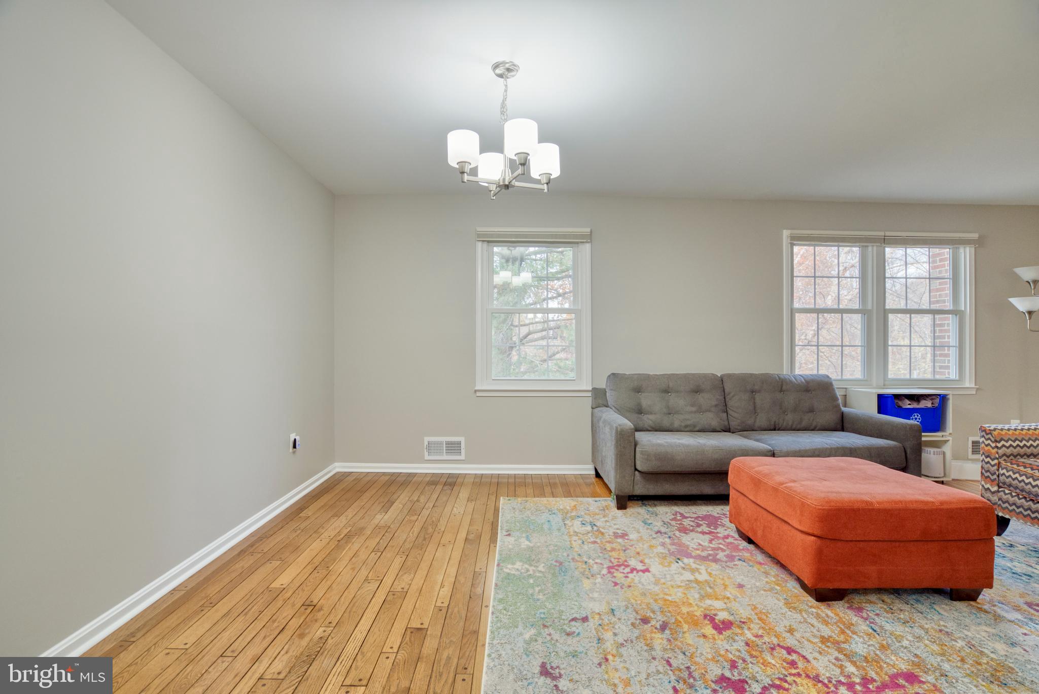 6856 Dina Leigh COURT