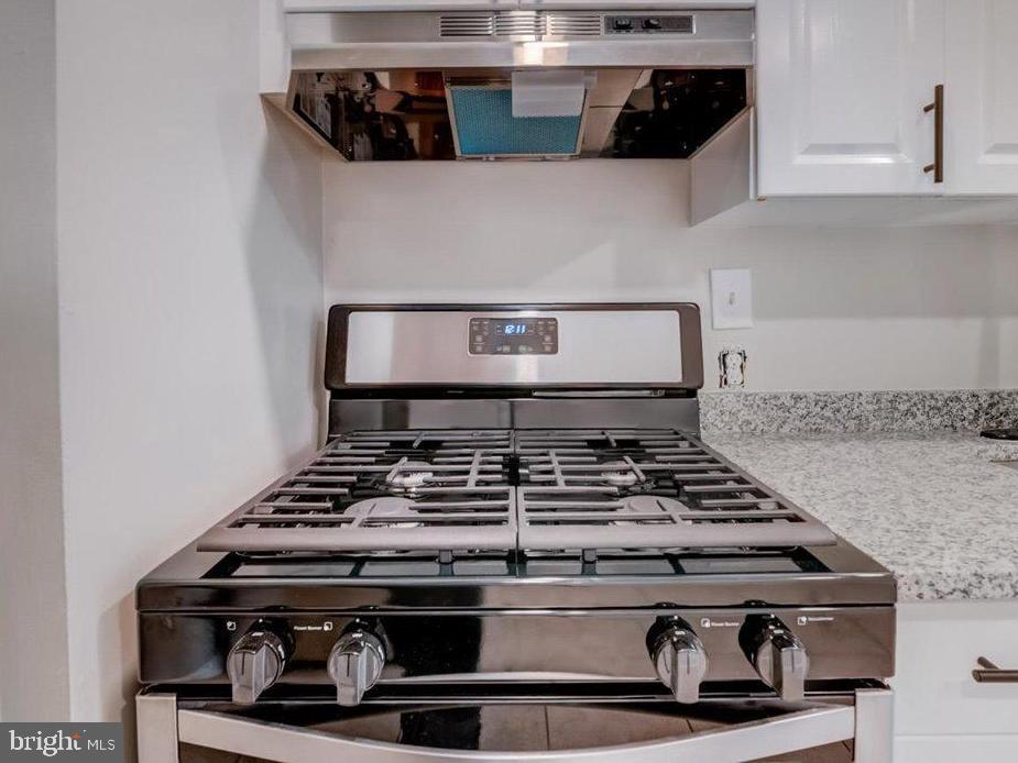 2844 Dover LANE Unit: 102
