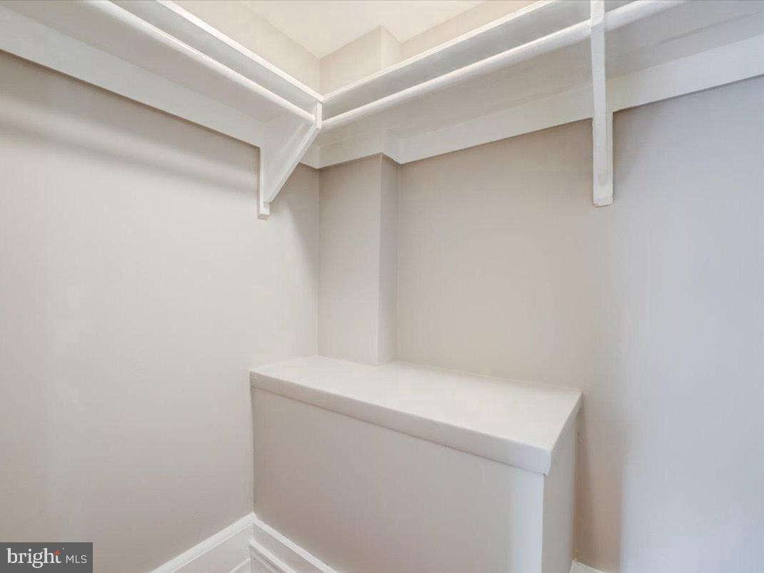 2844 Dover LANE Unit: 102