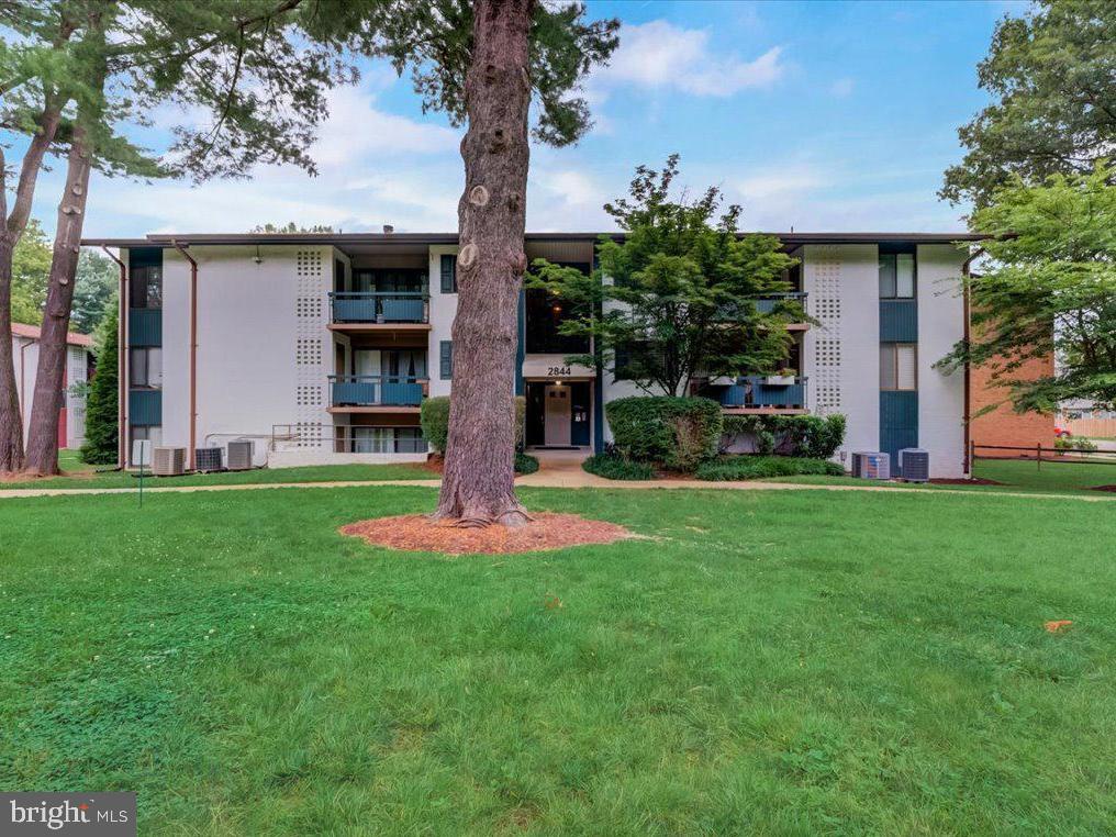 2844 Dover LANE Unit: 102