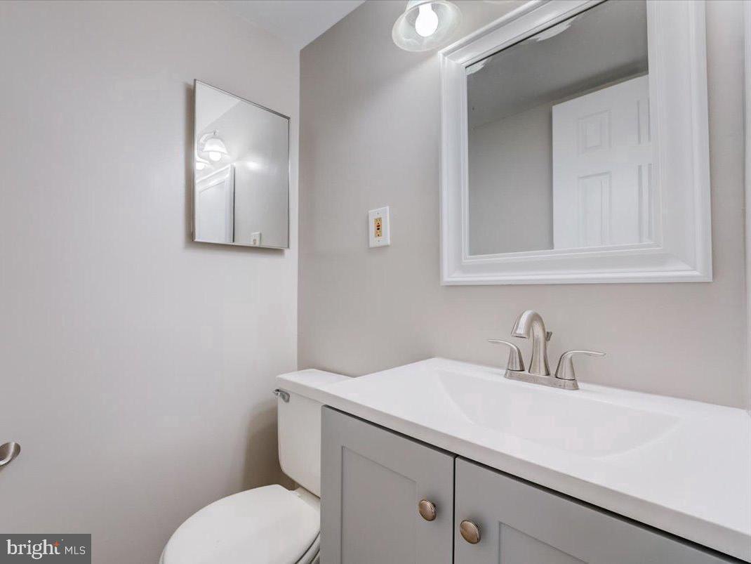 2844 Dover LANE Unit: 102