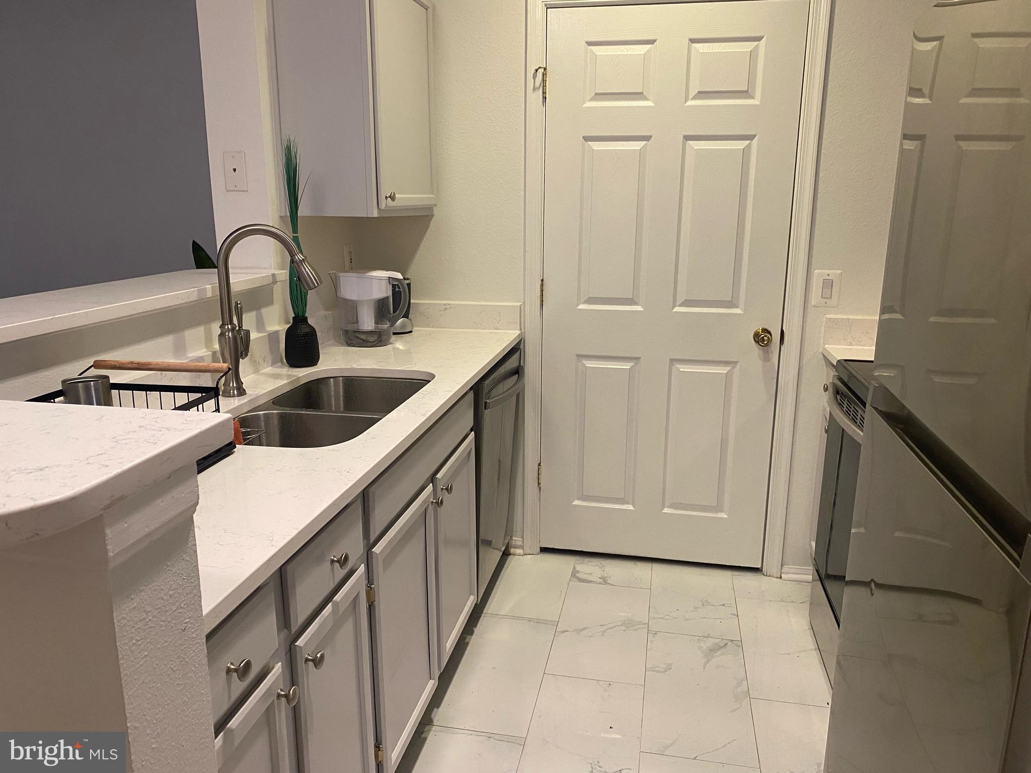 1571 Spring Gate DRIVE Unit: 6101