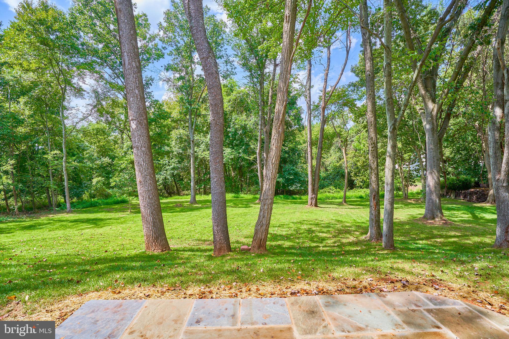 922 Rolling Holly DRIVE