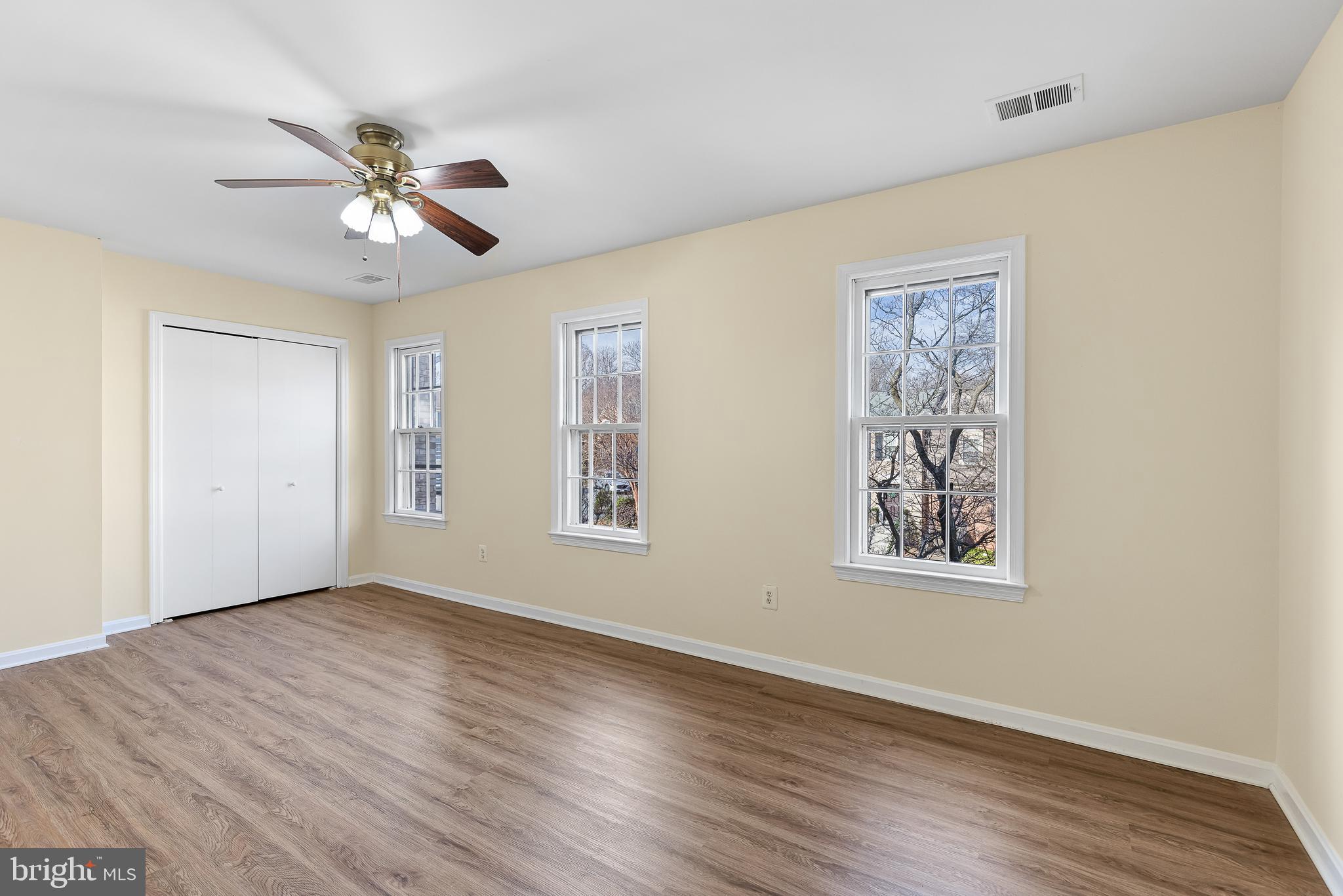 2846 Lafora COURT