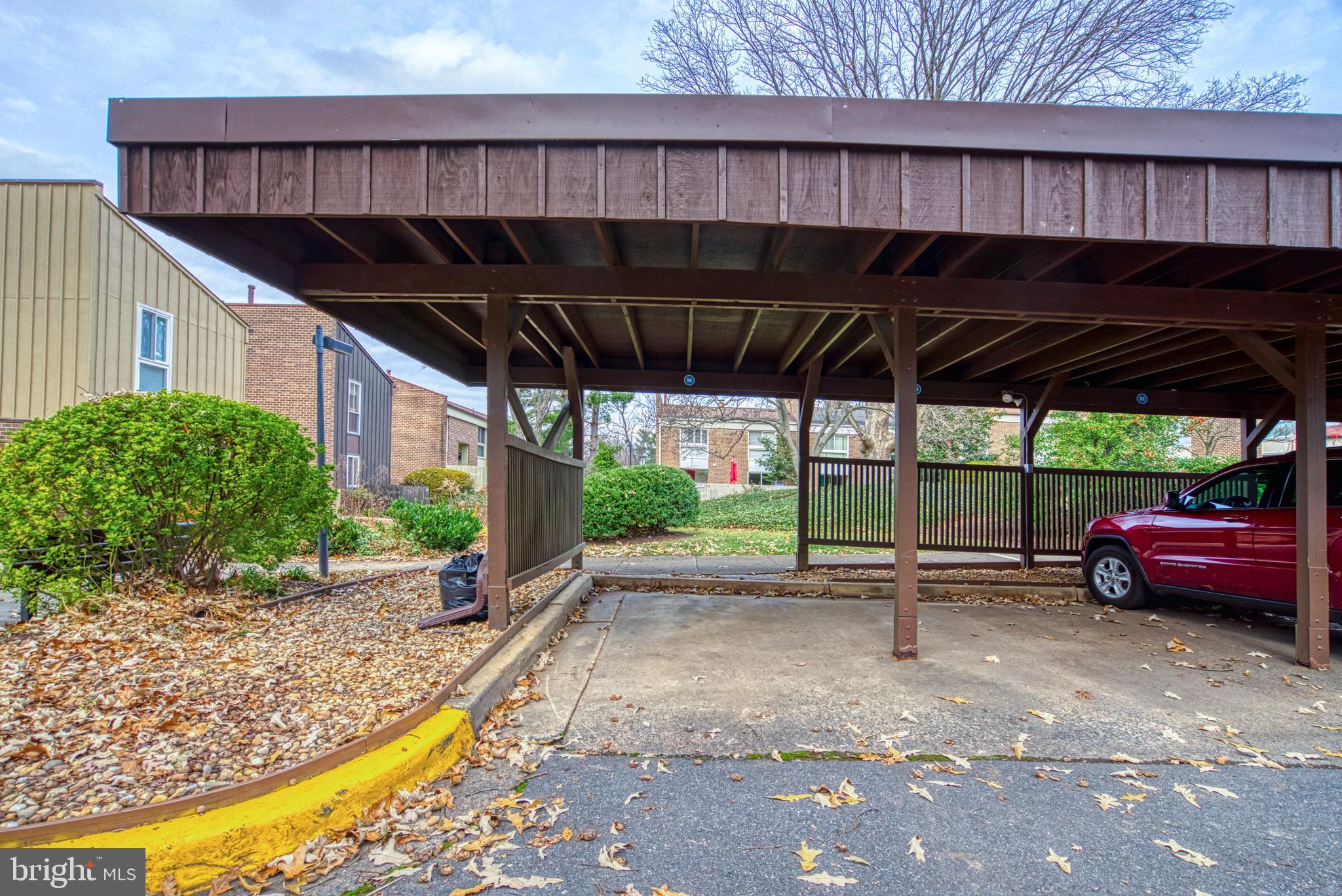 11456 Links DRIVE