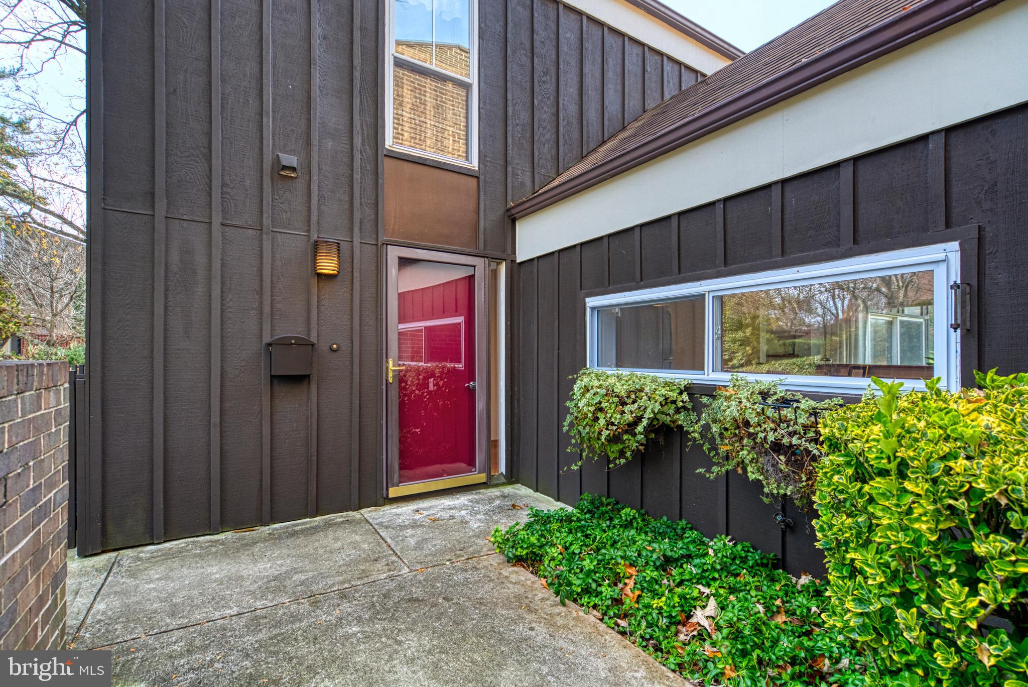 11456 Links DRIVE