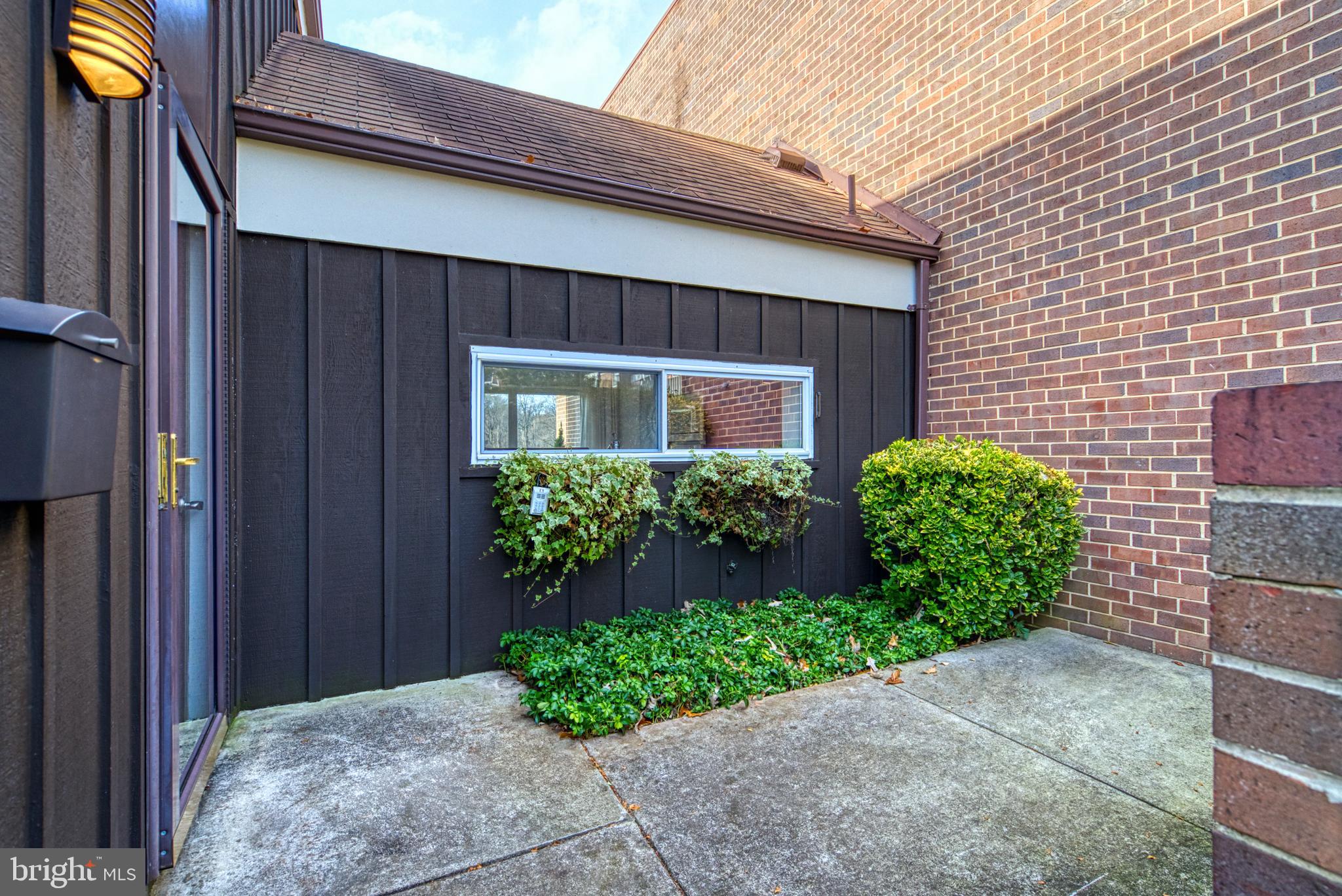 11456 Links DRIVE