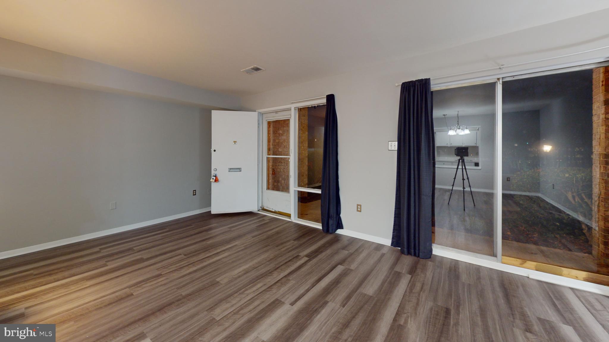 2607 Wagon DRIVE Unit: 357