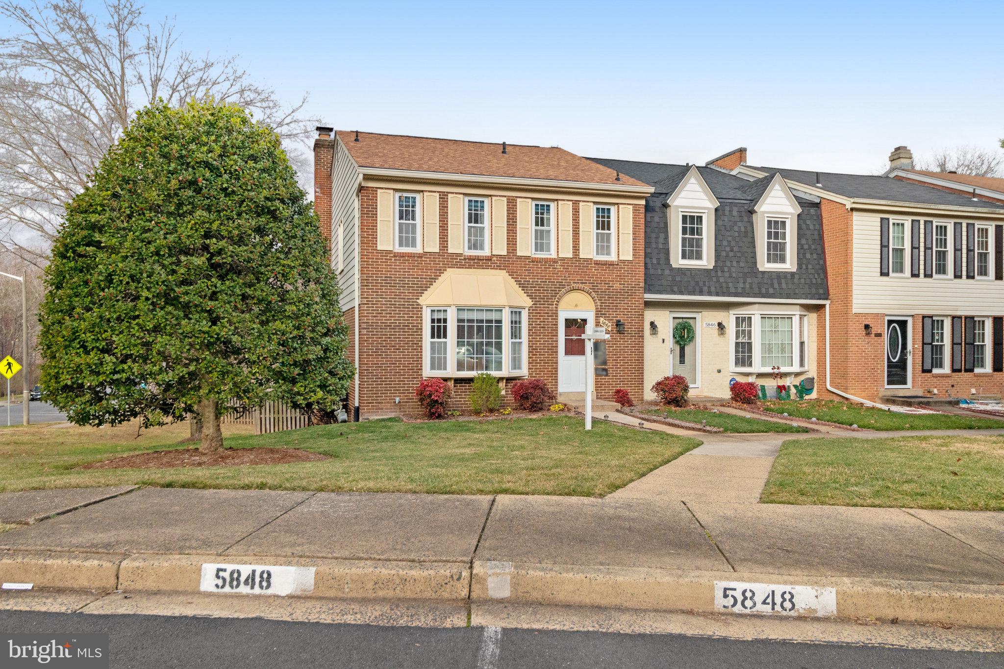 5848 Banning PLACE