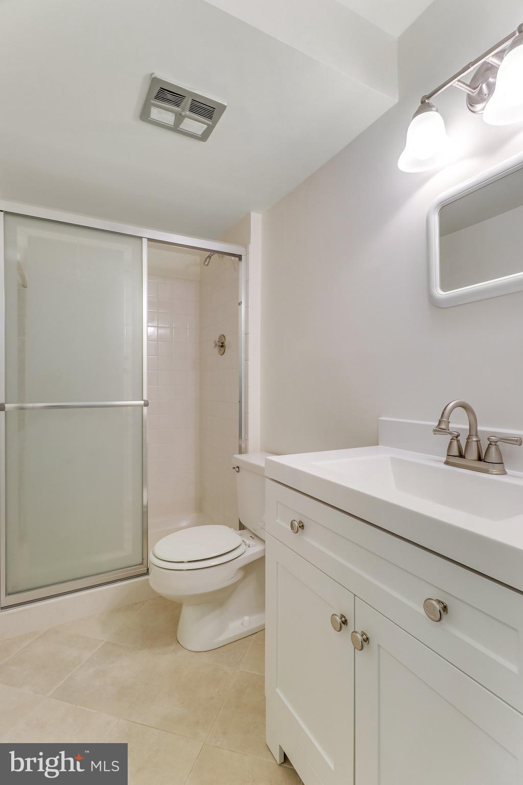5848 Banning PLACE