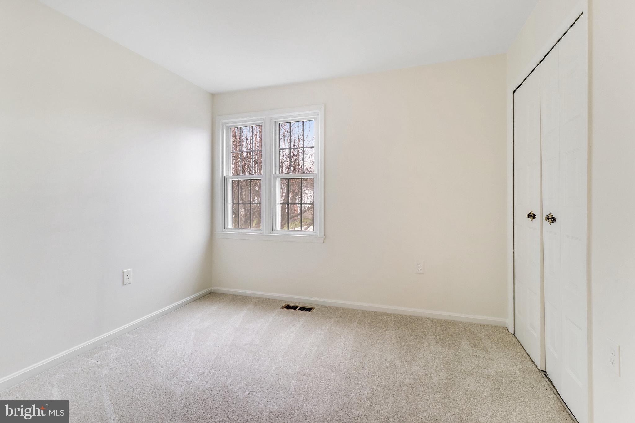 5848 Banning PLACE