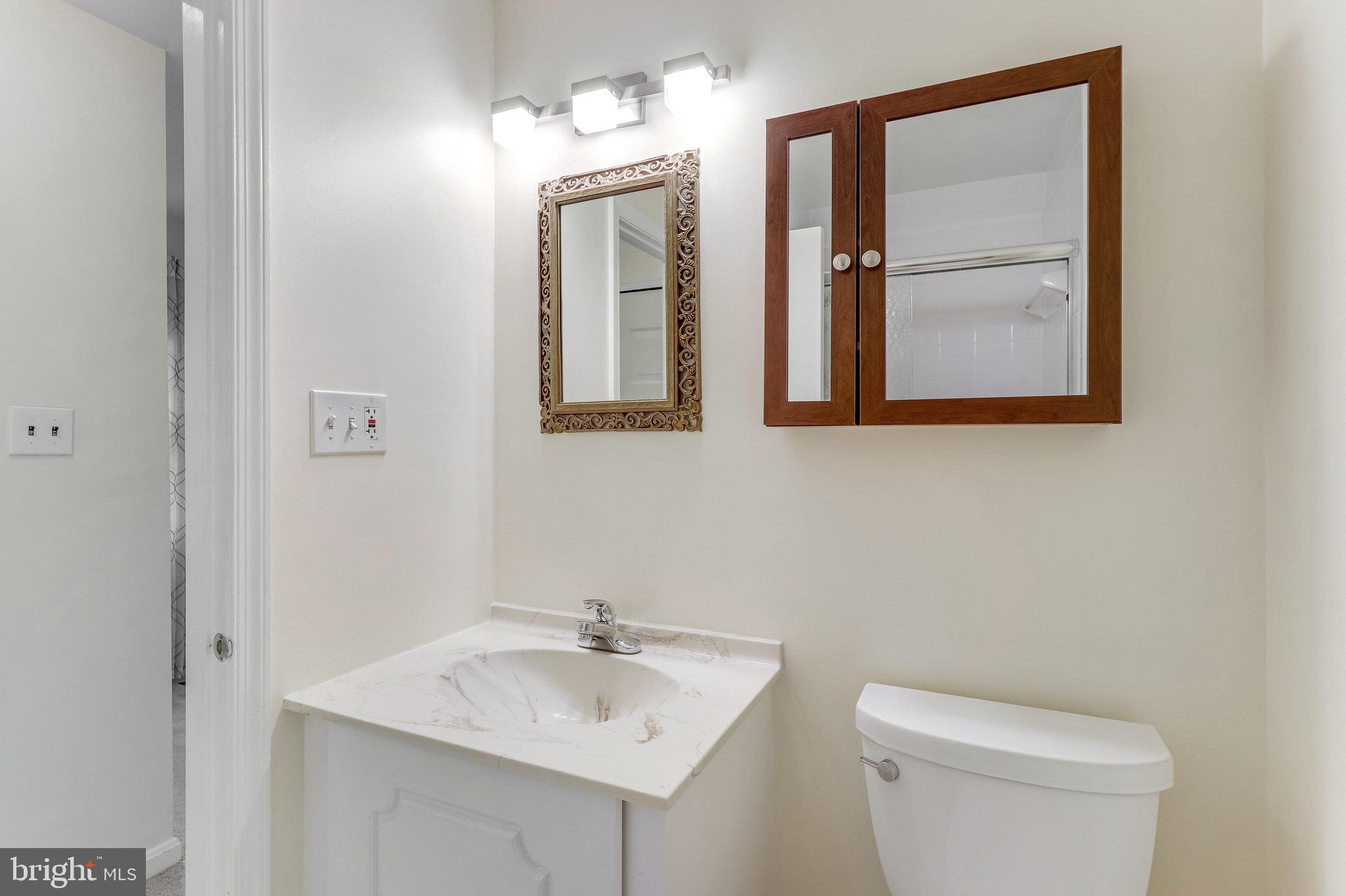 5848 Banning PLACE