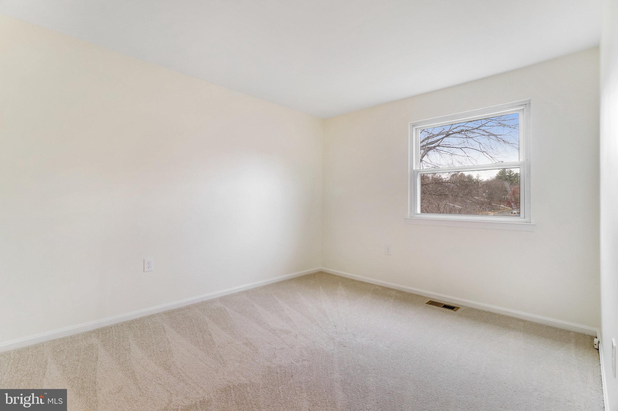 5848 Banning PLACE