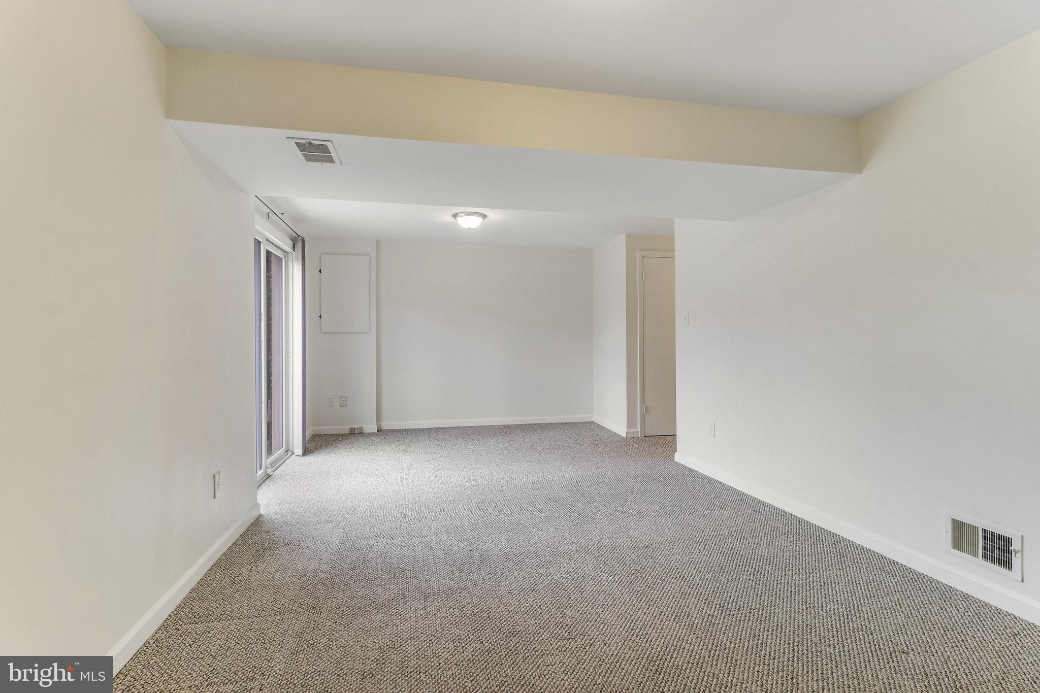 5848 Banning PLACE