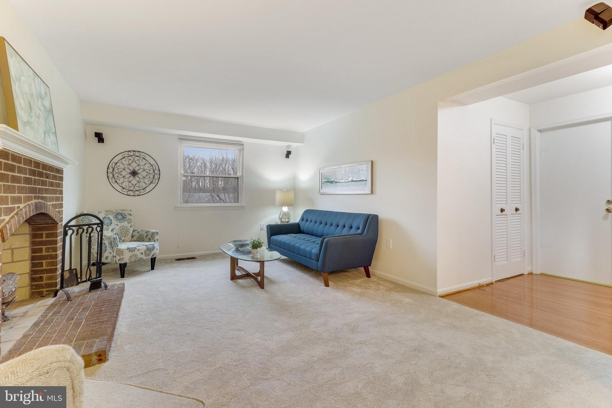 5848 Banning PLACE