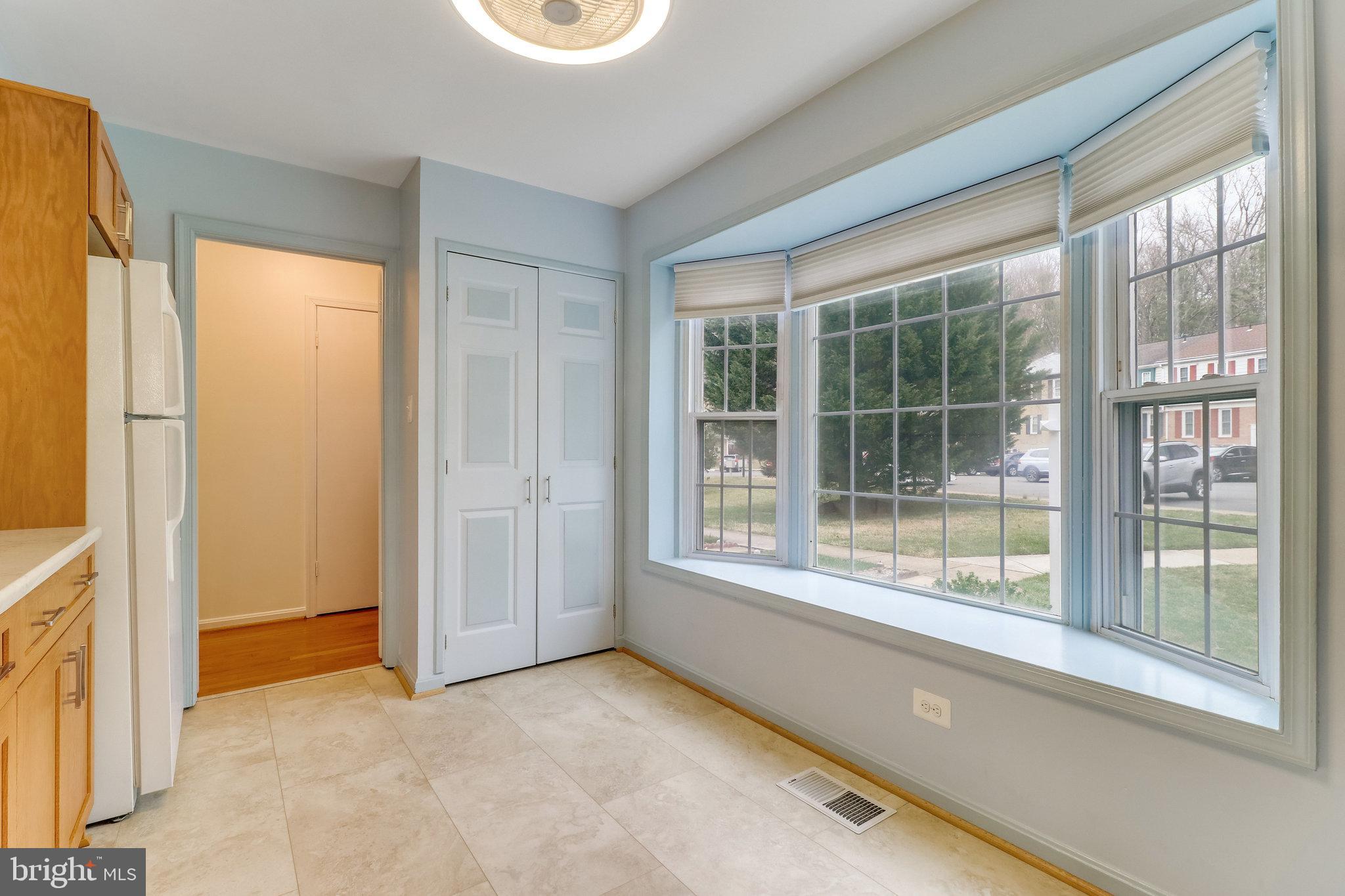 5848 Banning PLACE