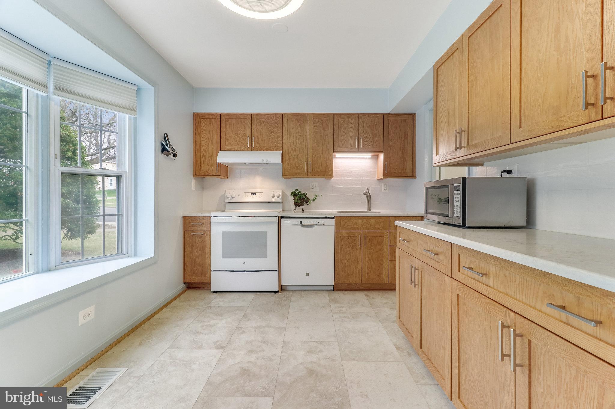 5848 Banning PLACE