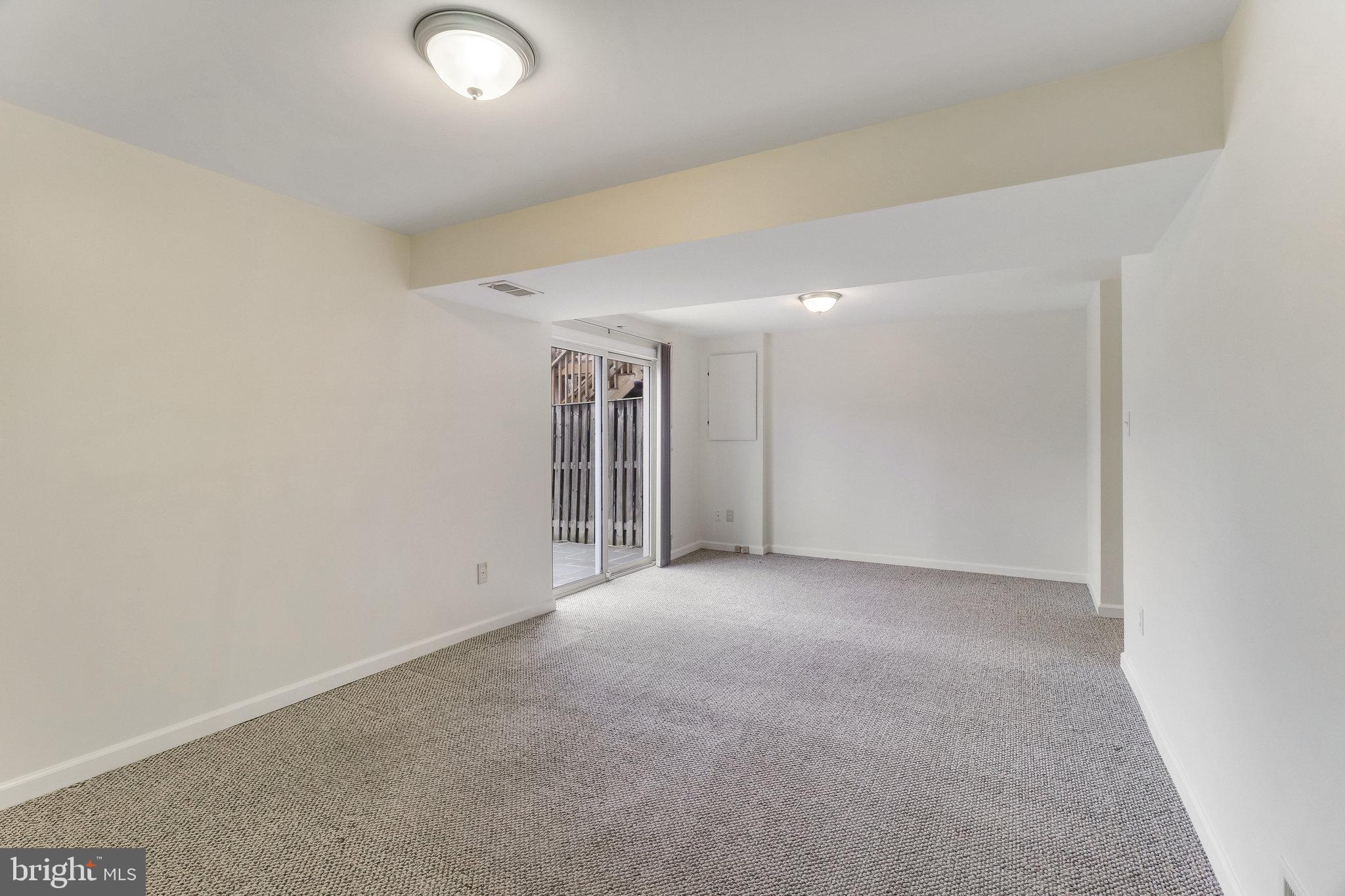 5848 Banning PLACE