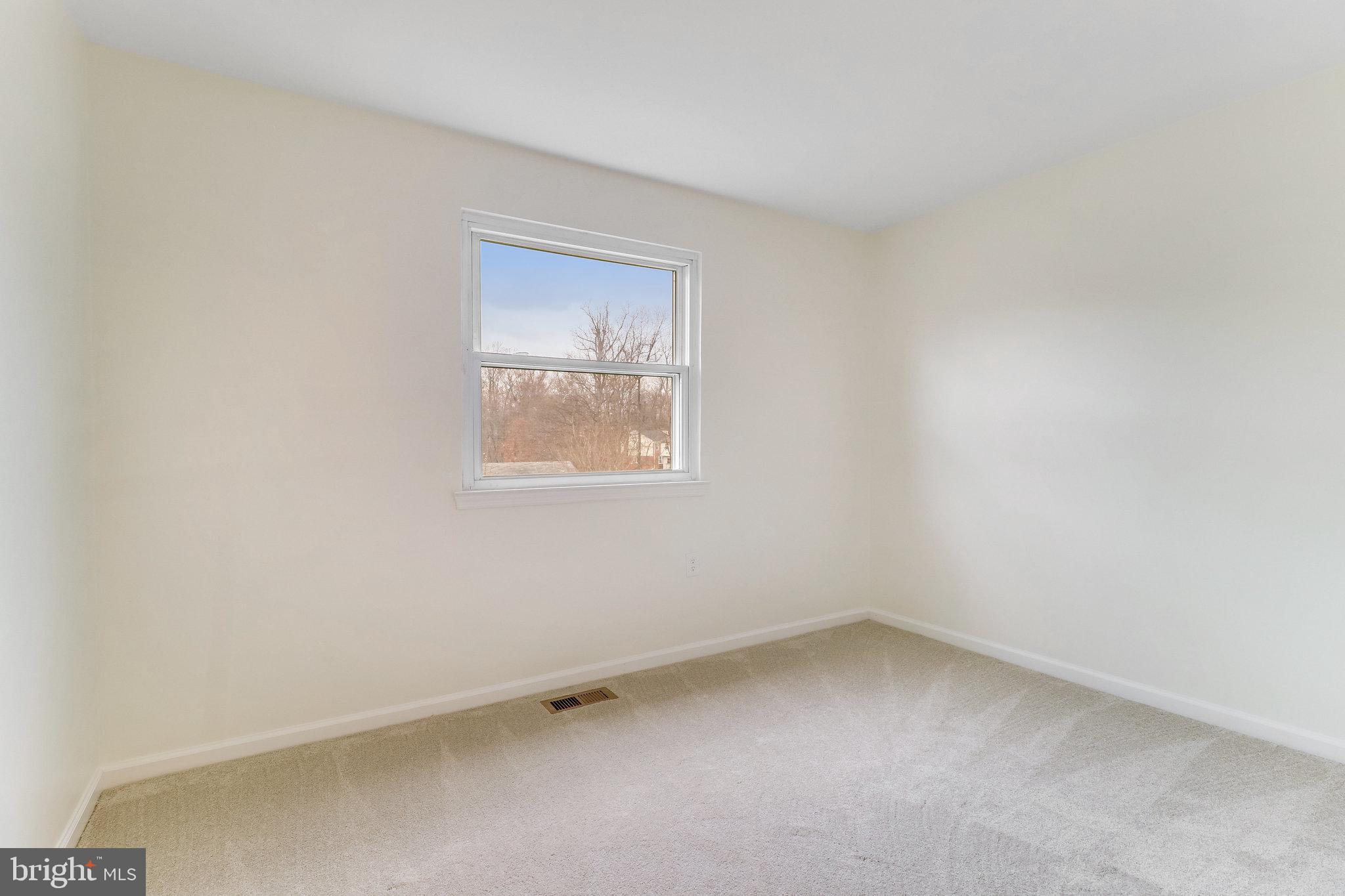 5848 Banning PLACE