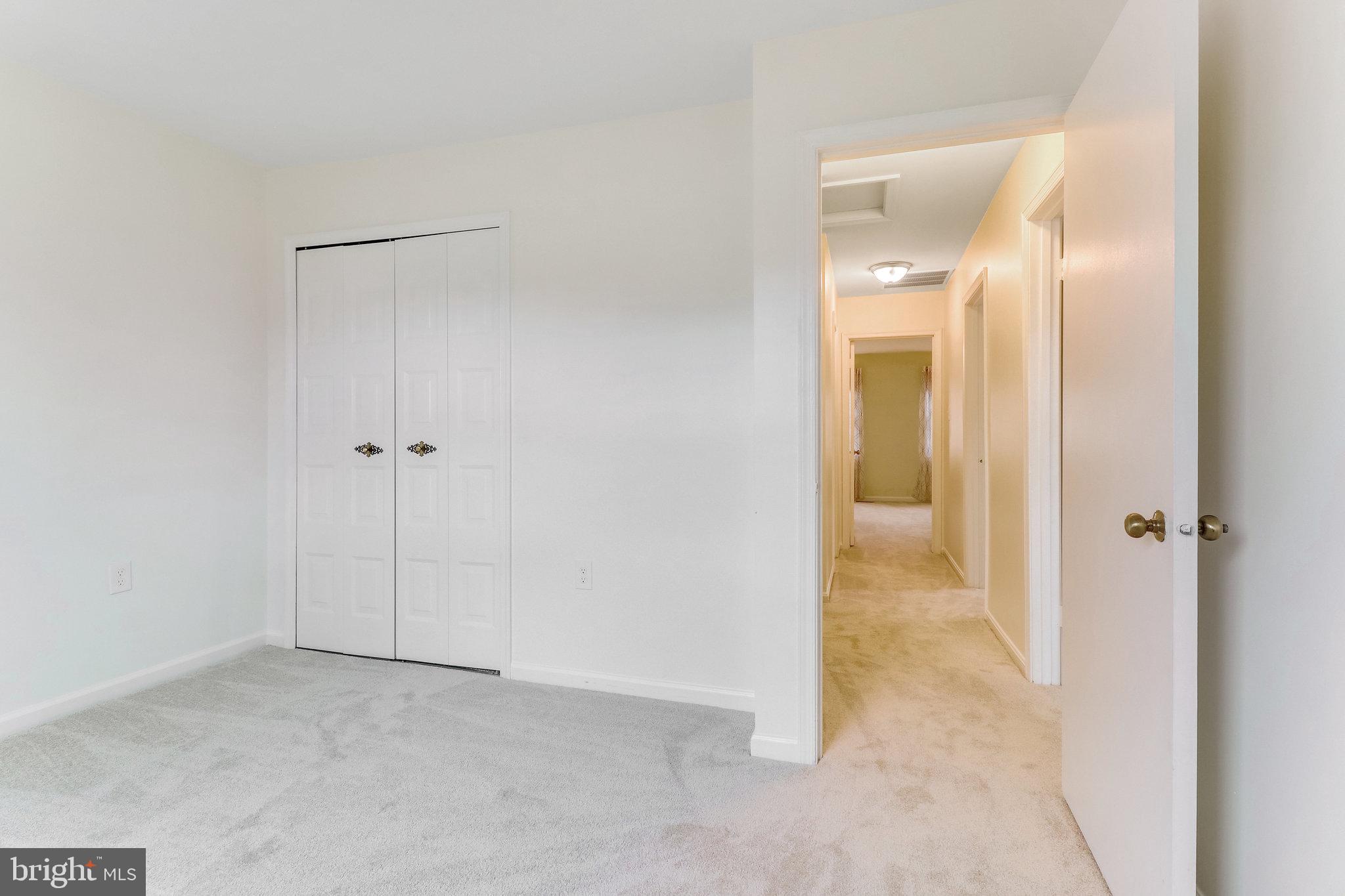 5848 Banning PLACE