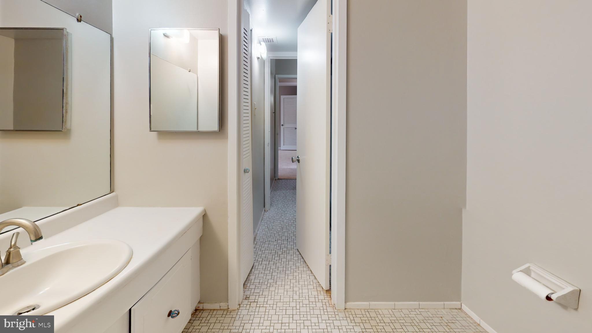 5707 Indian COURT Unit: 32