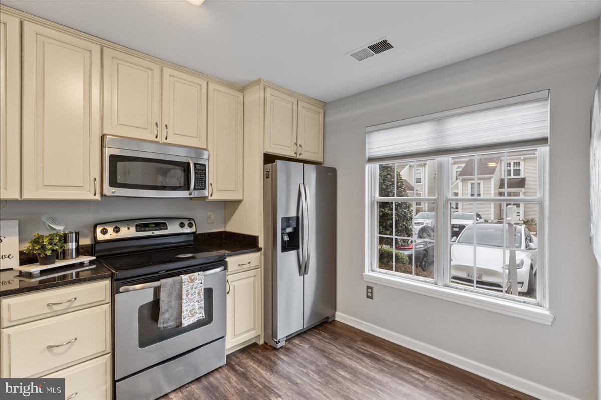 2853 Yarling COURT Unit: 2853