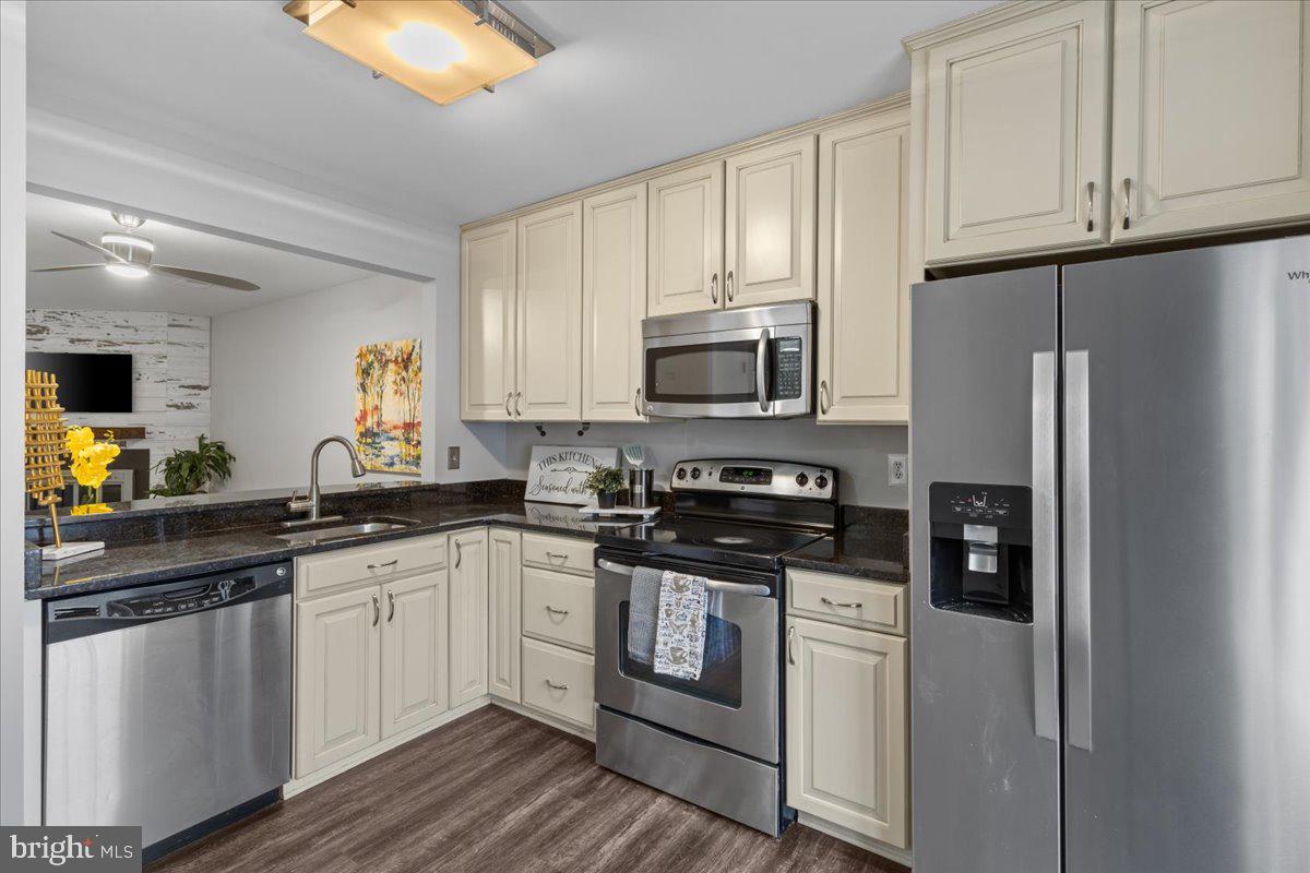 2853 Yarling COURT Unit: 2853
