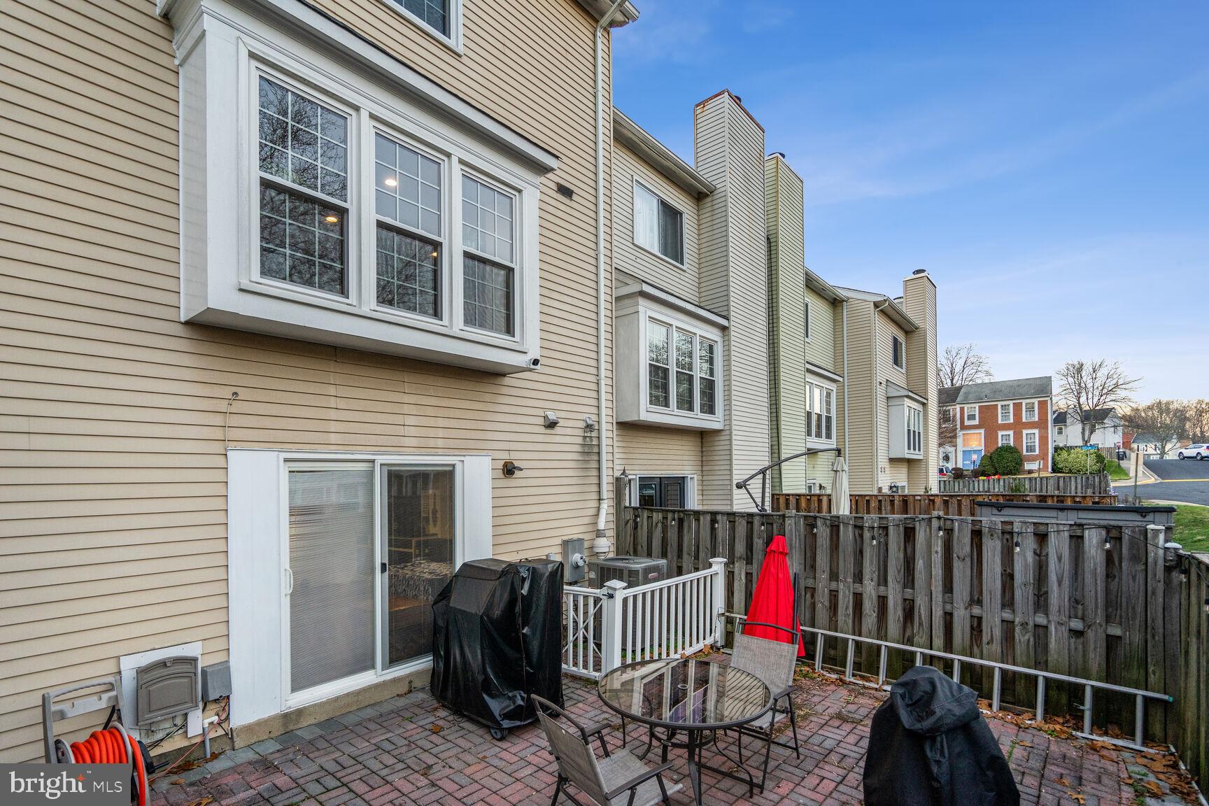 5408 Helm COURT