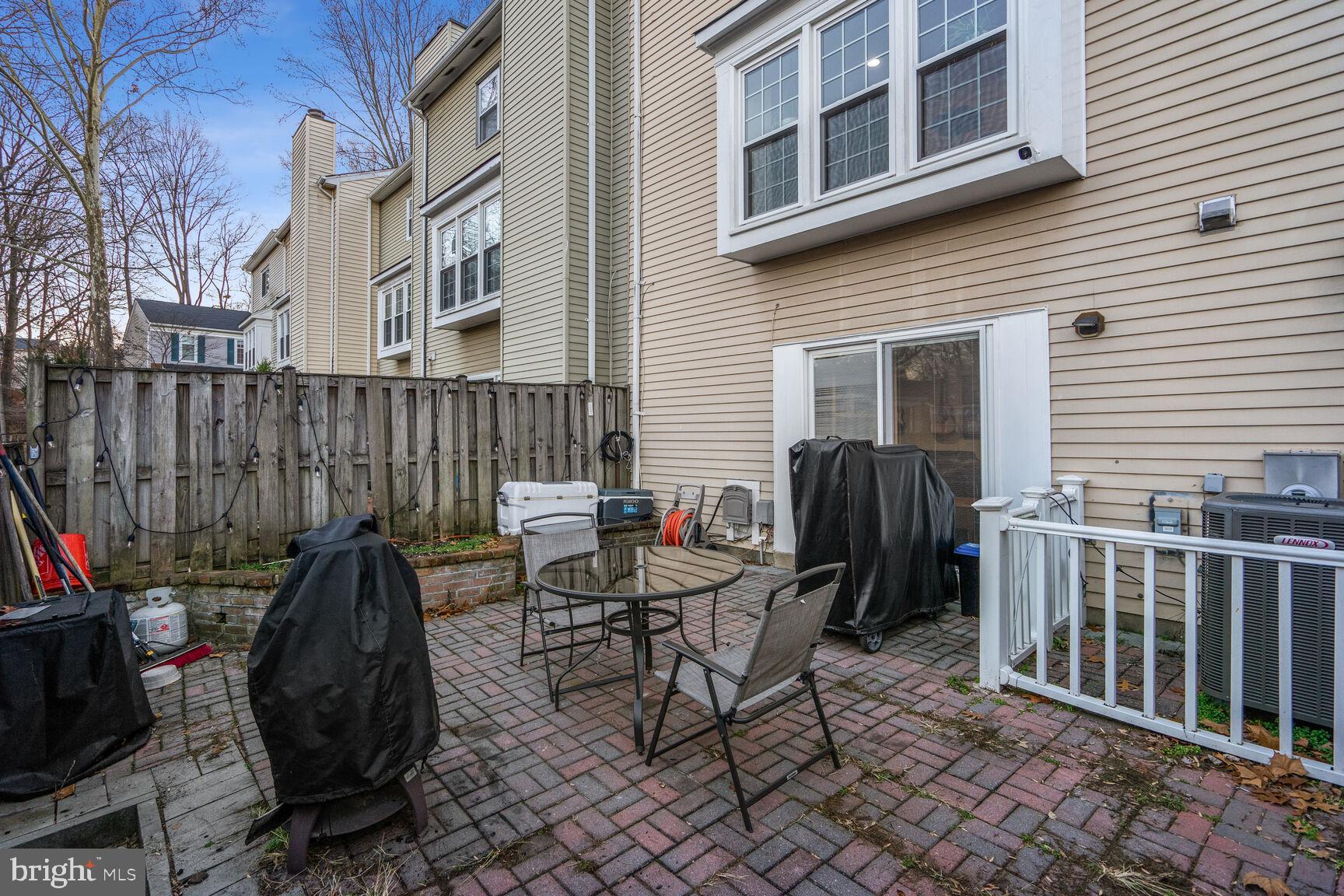 5408 Helm COURT