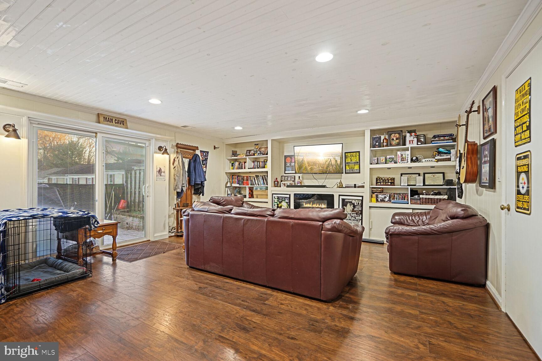 5408 Helm COURT