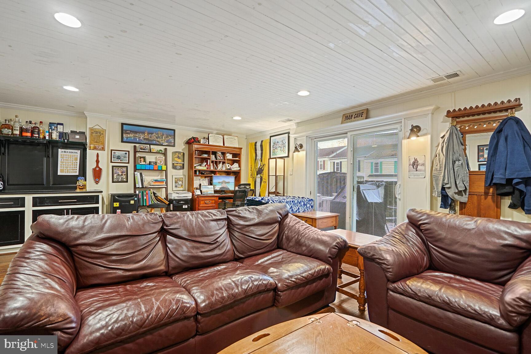 5408 Helm COURT