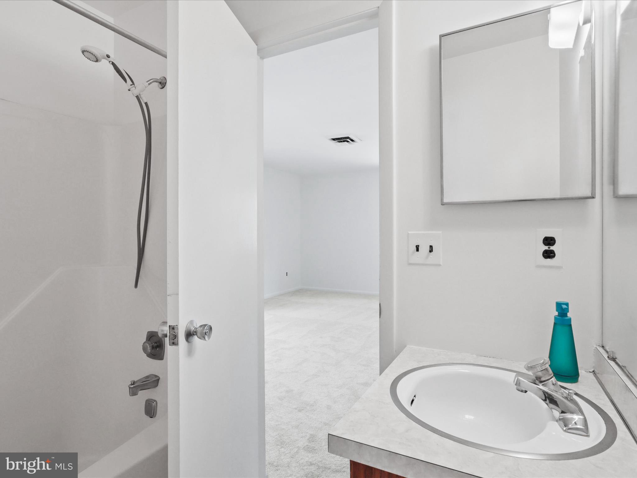 1521 Shellbark PLACE