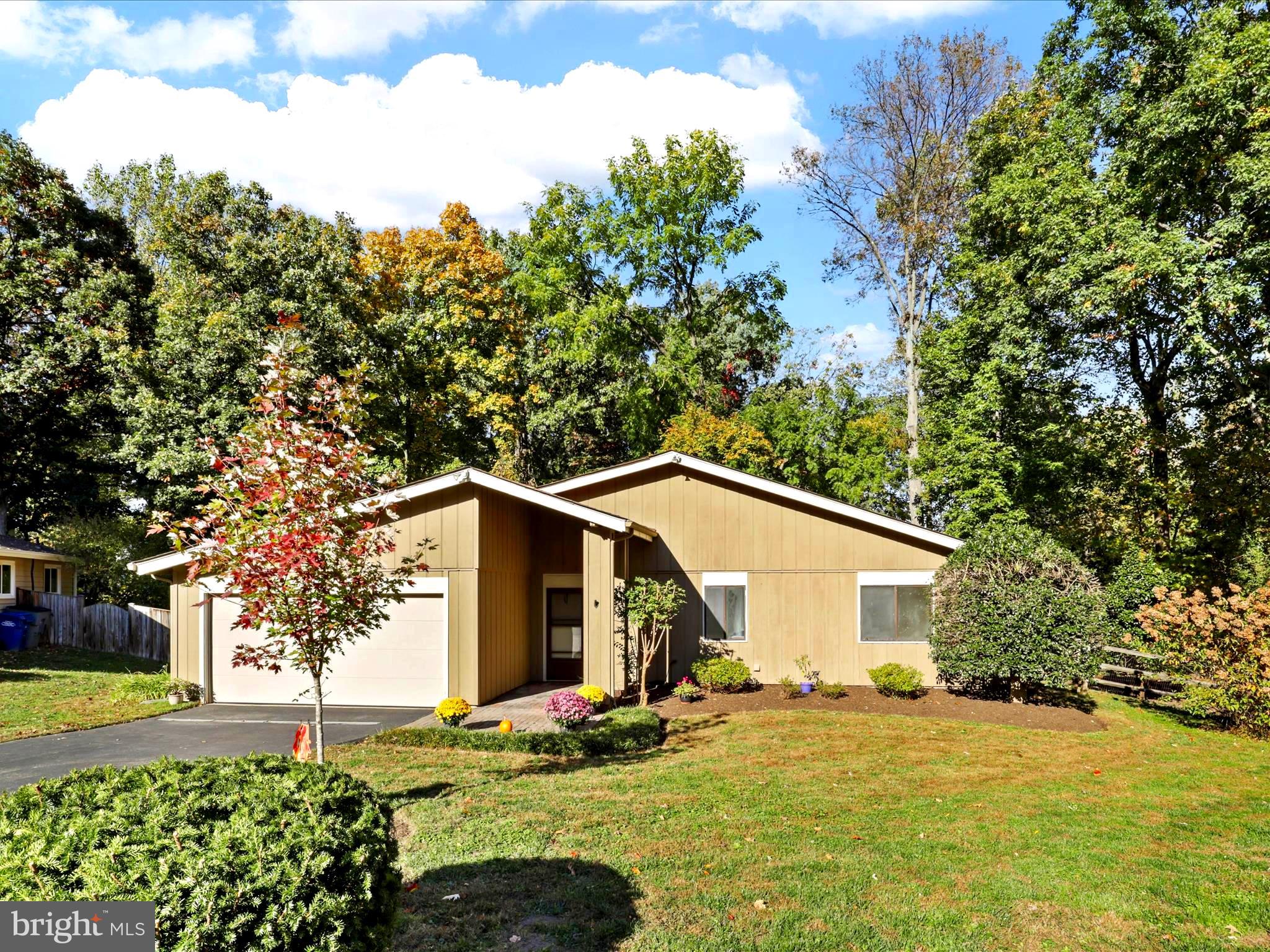 1521 Shellbark PLACE