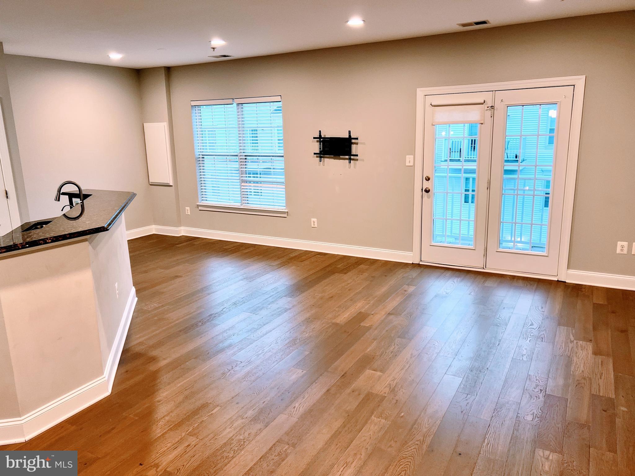 8083 Gatehouse ROAD Unit: 26