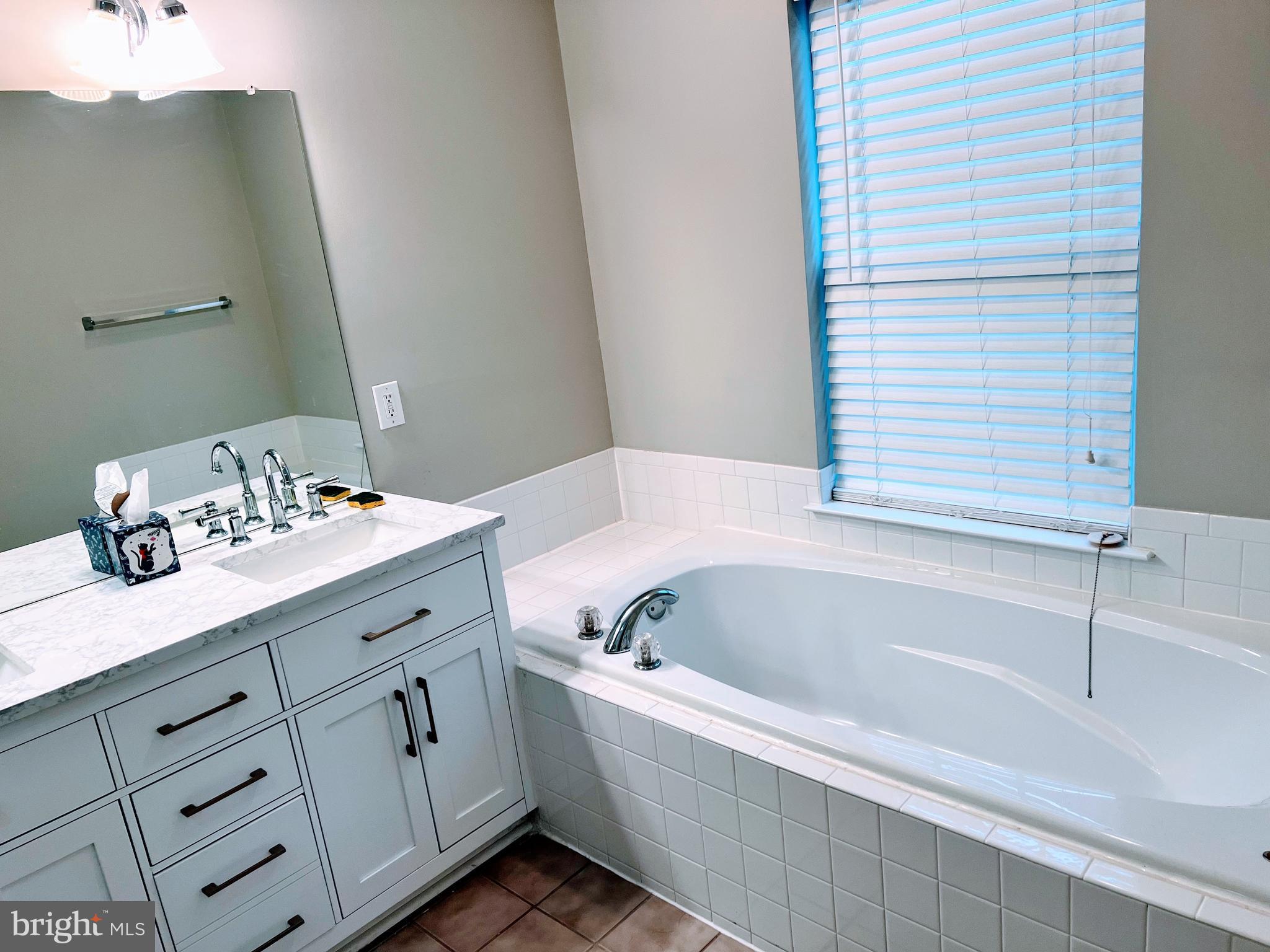 8083 Gatehouse ROAD Unit: 26