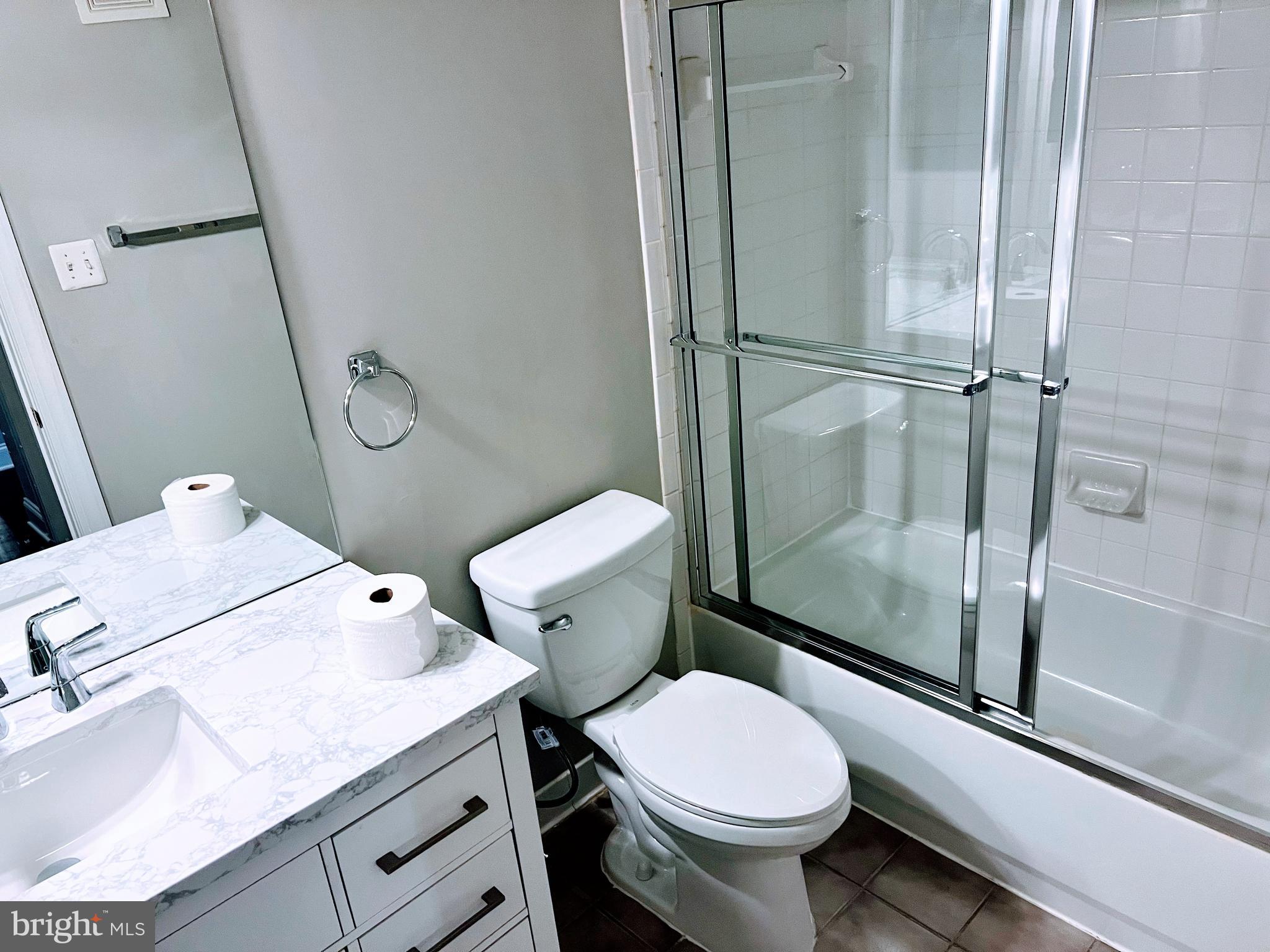 8083 Gatehouse ROAD Unit: 26