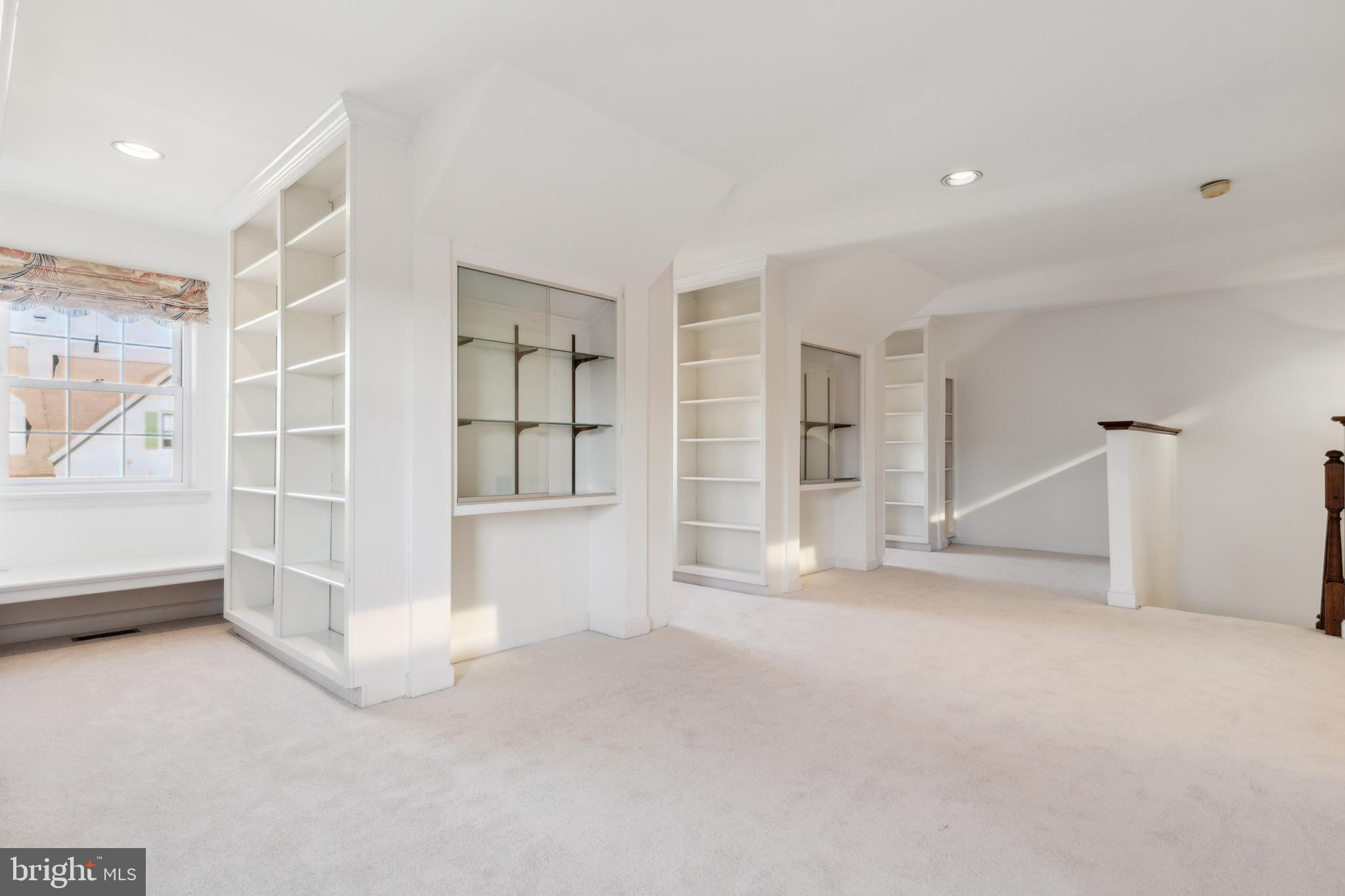 6273 Masefield COURT