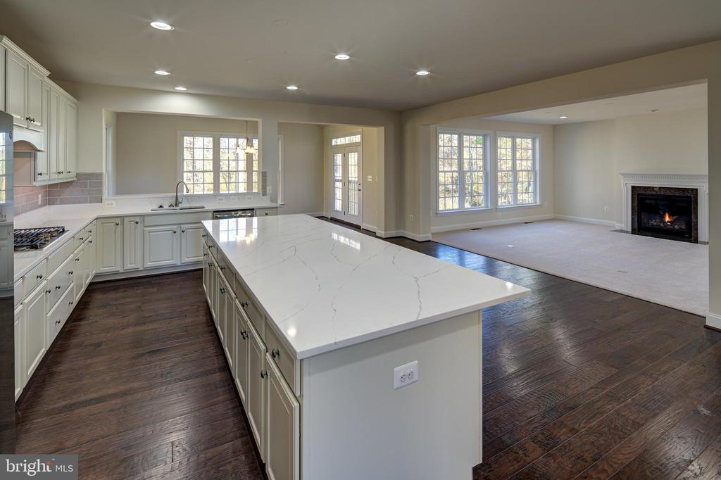 4610 Fairfax Manor COURT