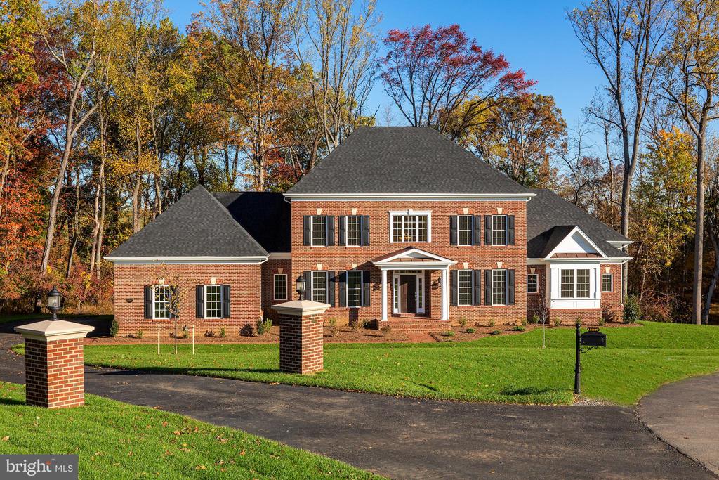 4610 Fairfax Manor COURT