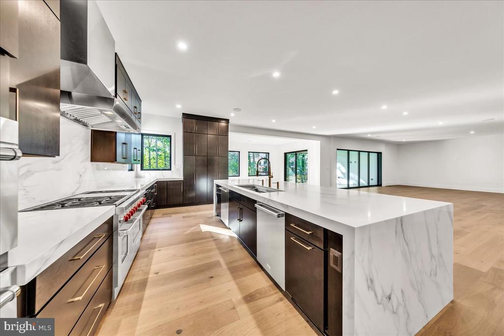 4616 Fairfax Manor COURT