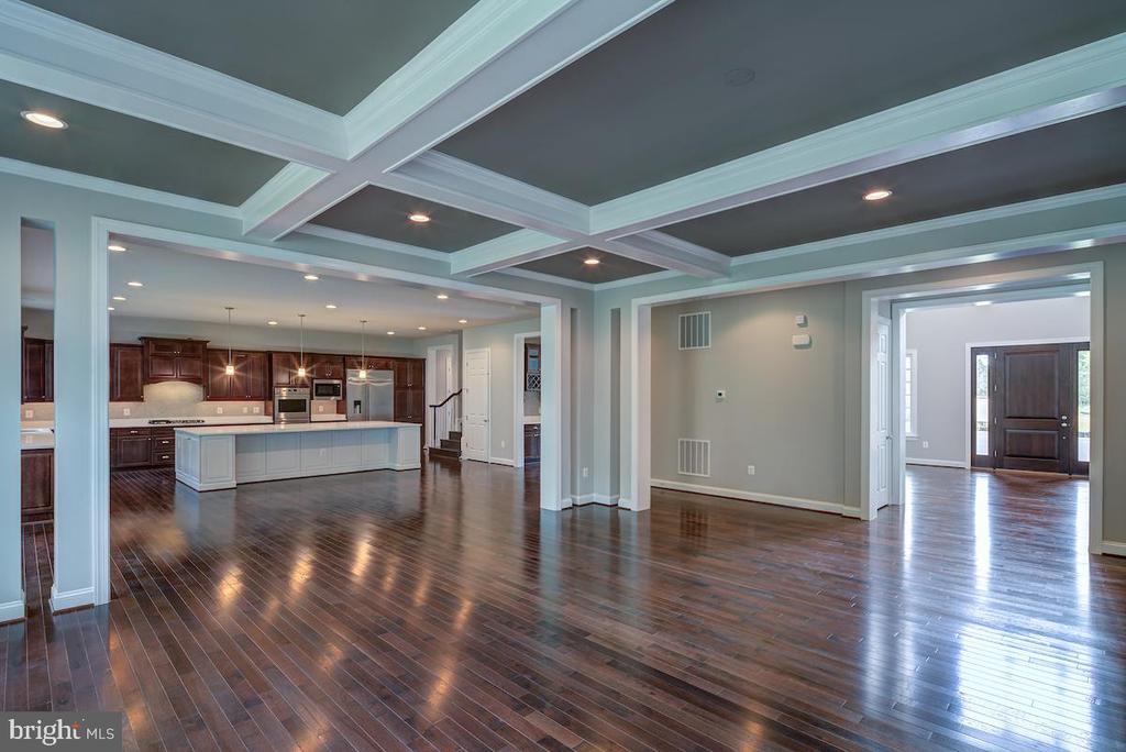 4622 Fairfax Manor