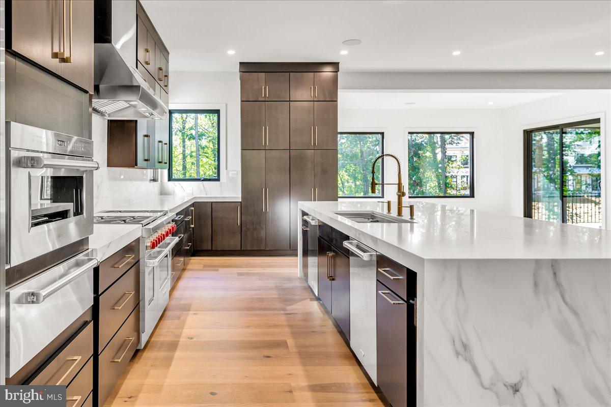 4621 Fairfax Manor COURT