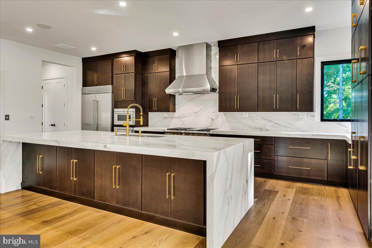 4621 Fairfax Manor COURT