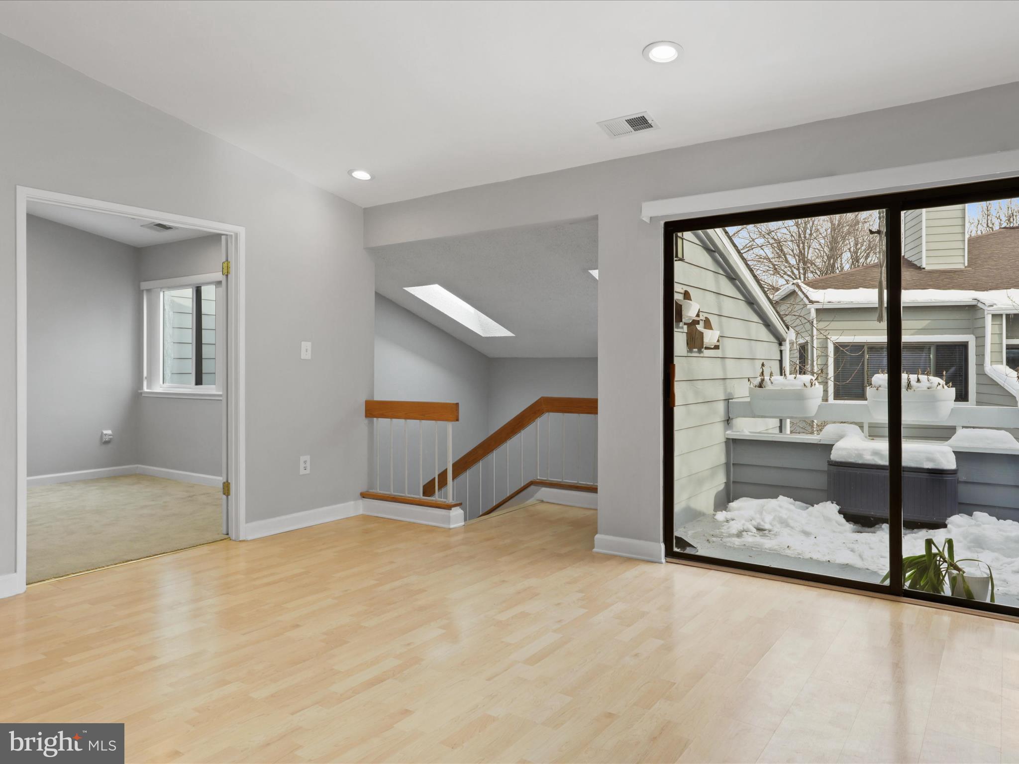1911 Villaridge DRIVE Unit: 1911B