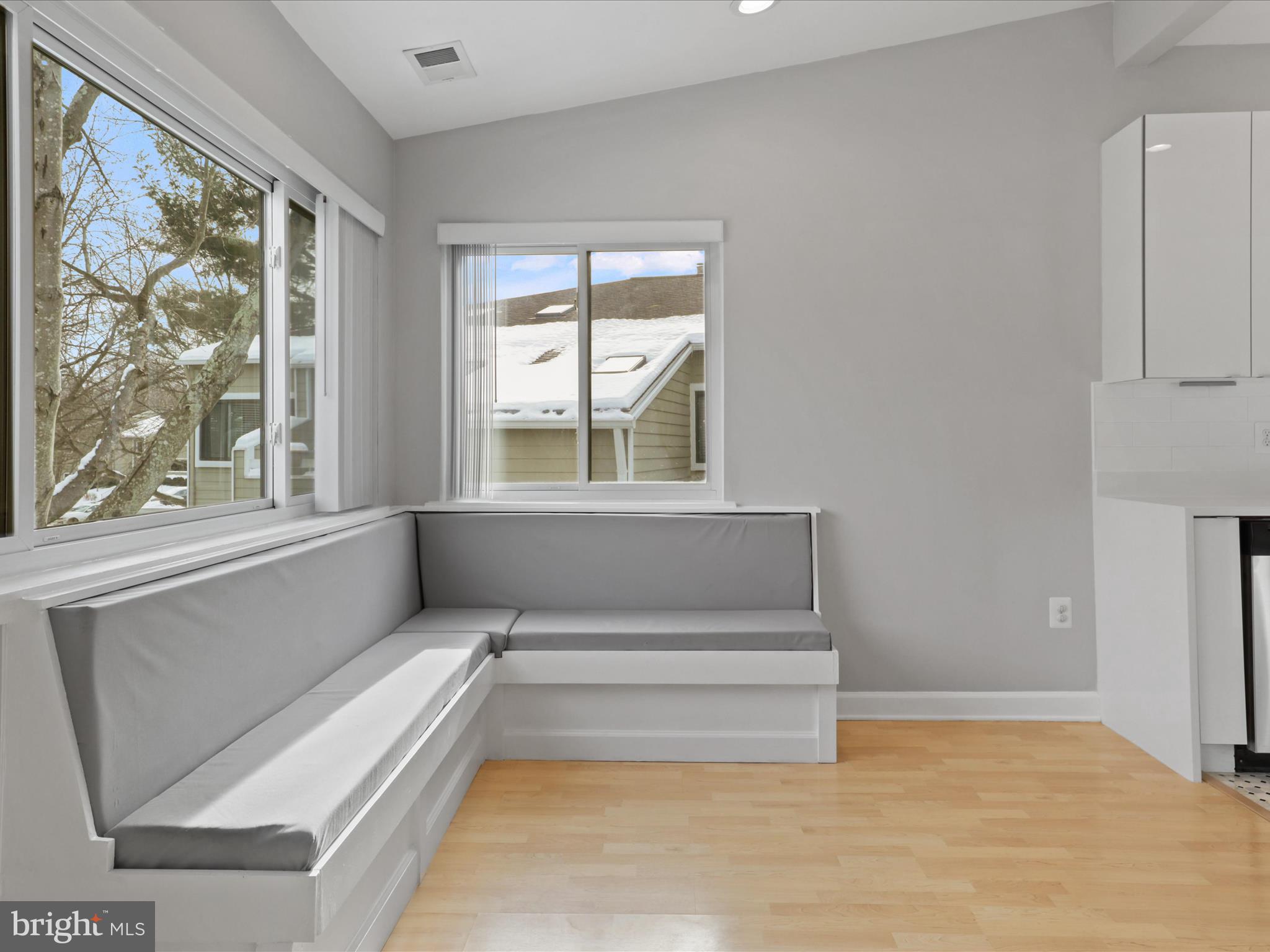 1911 Villaridge DRIVE Unit: 1911B