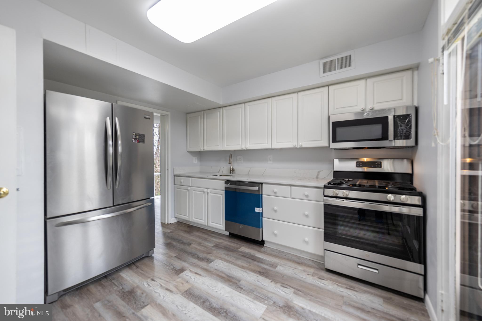 5743 N Kings Highway Unit: 364