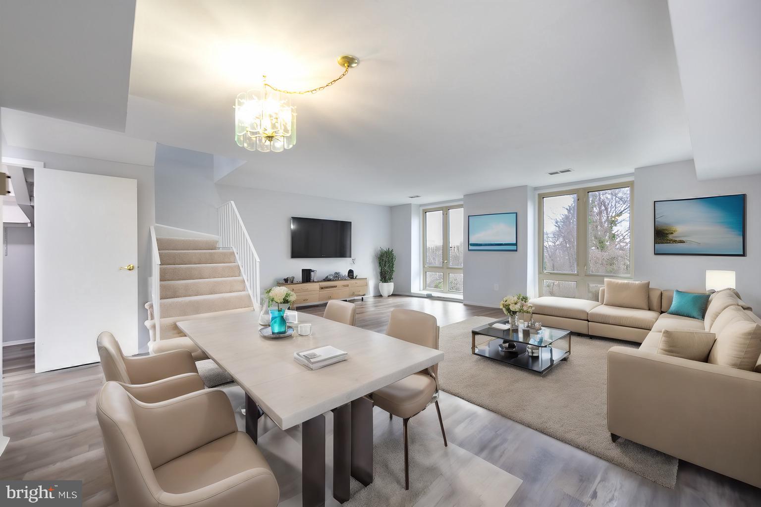 5743 N Kings Highway Unit: 364