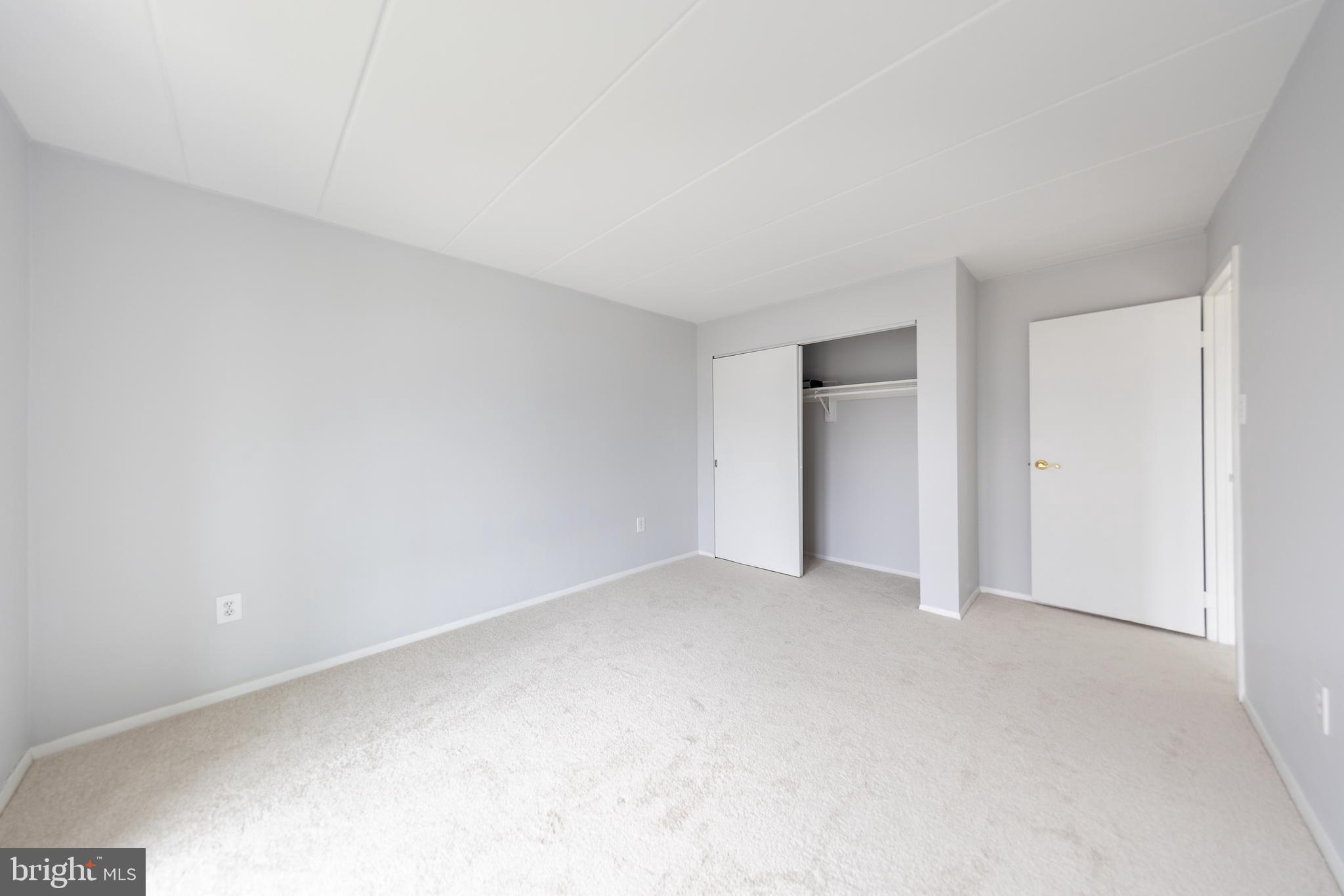 5743 N Kings Highway Unit: 364