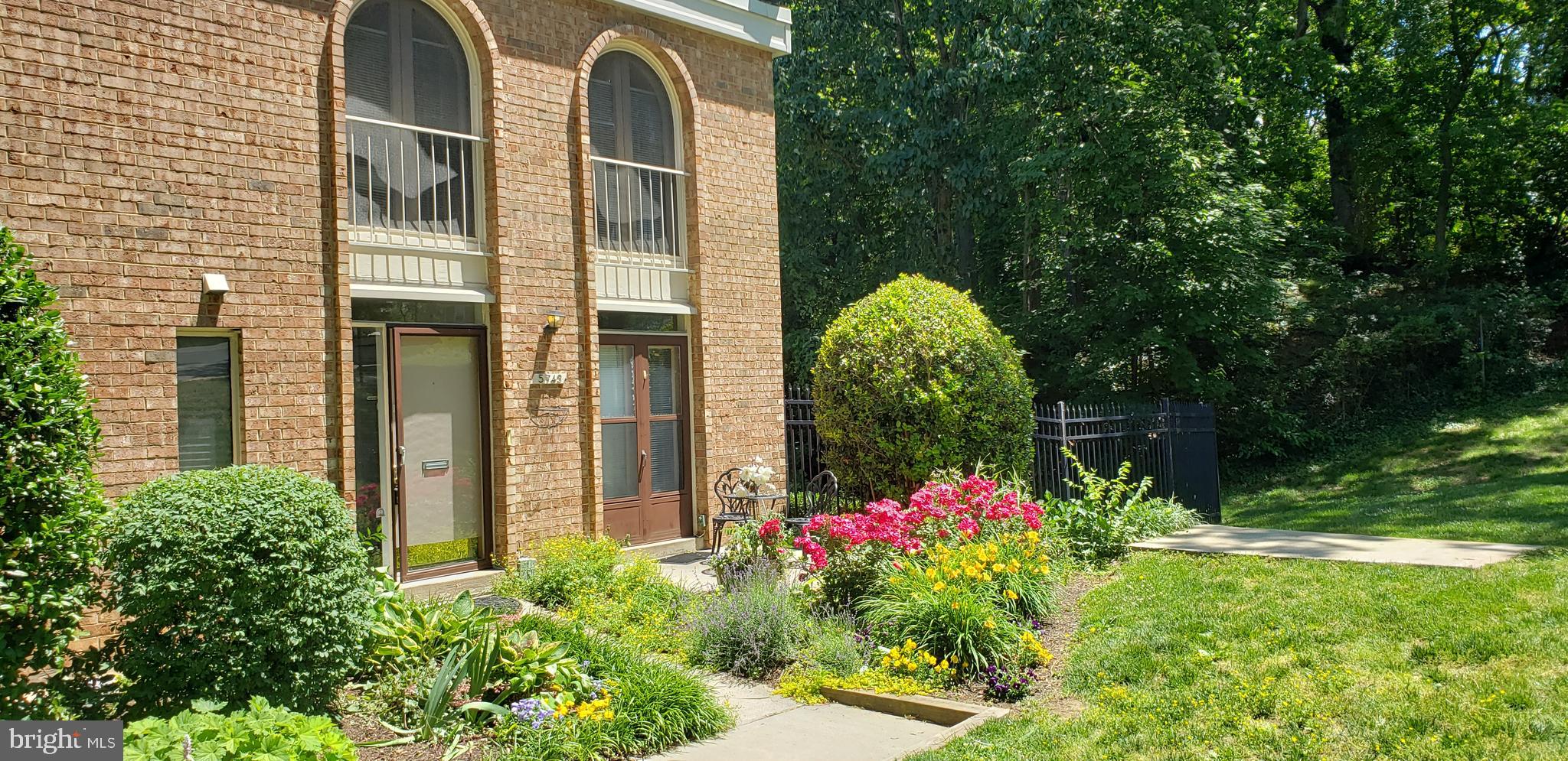 5743 N Kings Highway Unit: 364